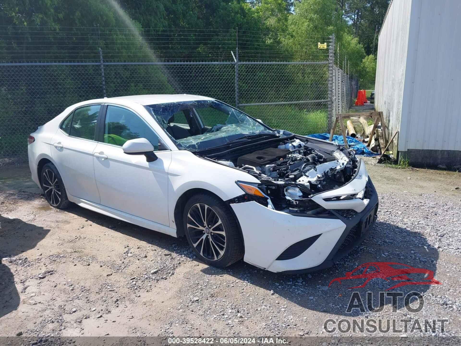 TOYOTA CAMRY 2020 - 4T1G11AK1LU346231