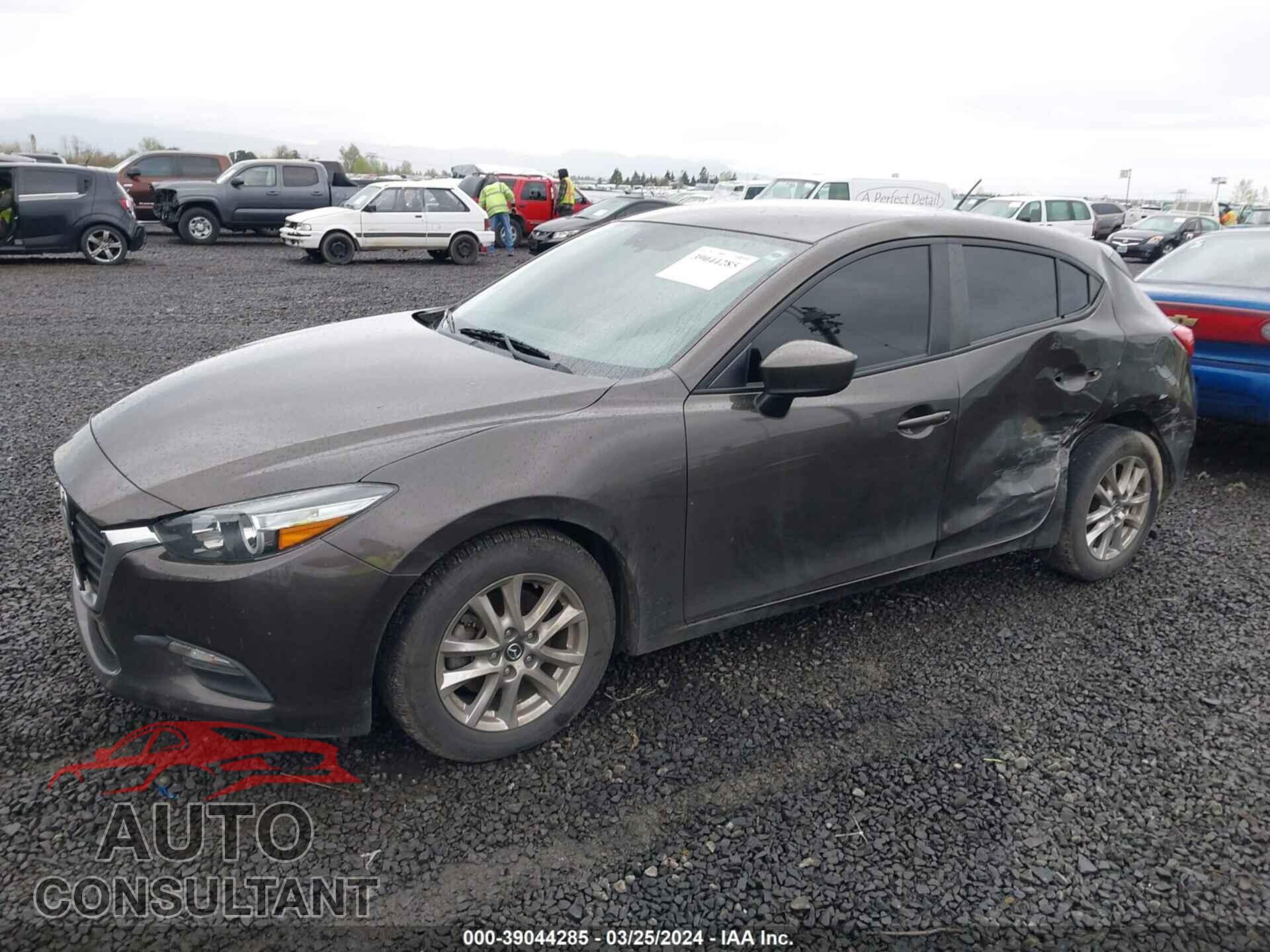 MAZDA MAZDA3 2017 - 3MZBN1K70HM112281