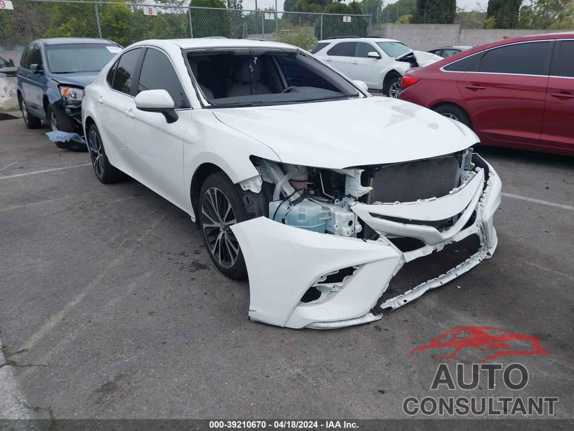TOYOTA CAMRY 2019 - 4T1B11HK2KU853721