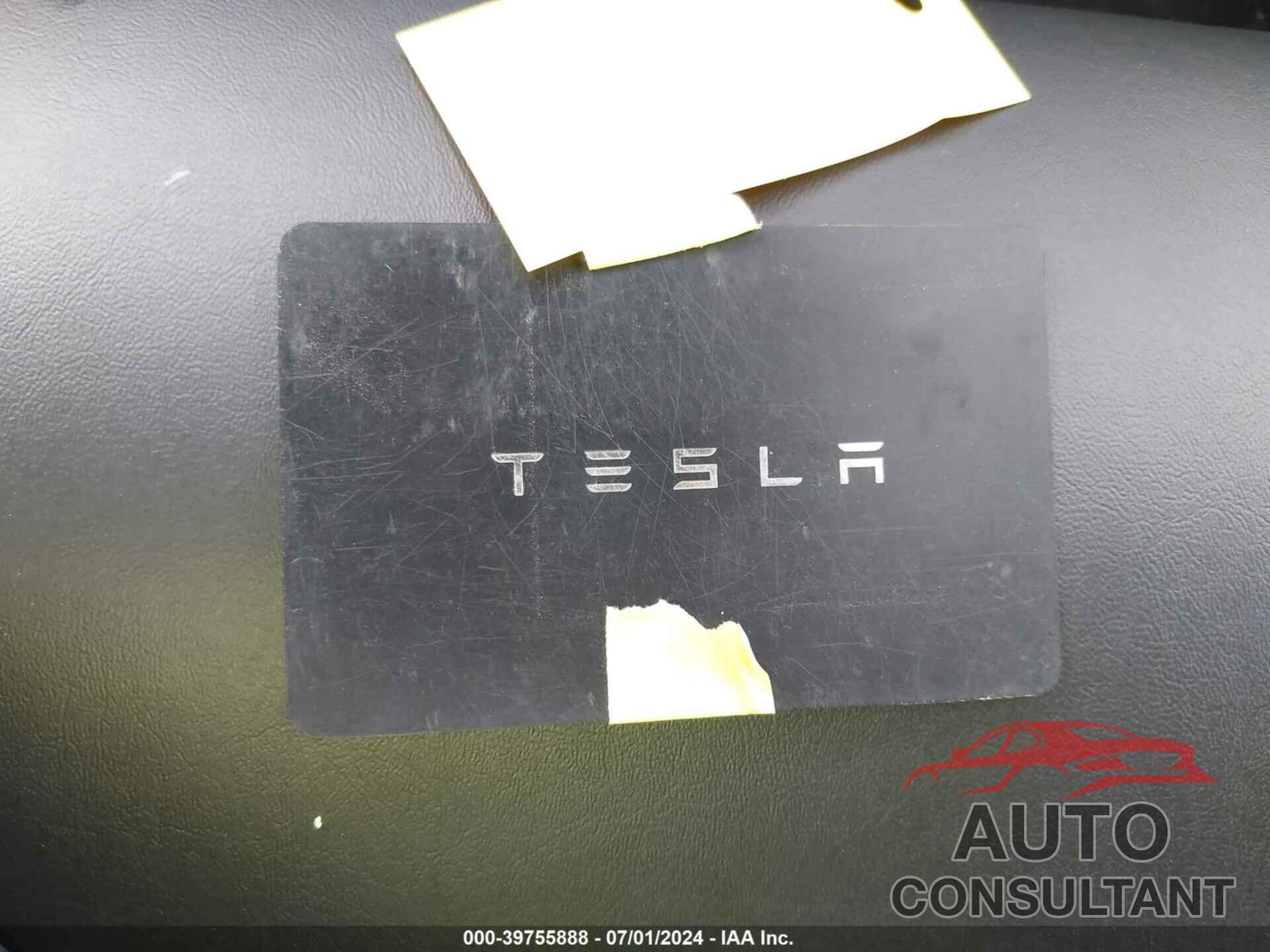 TESLA MODEL 3 2021 - 5YJ3E1EA4MF065771