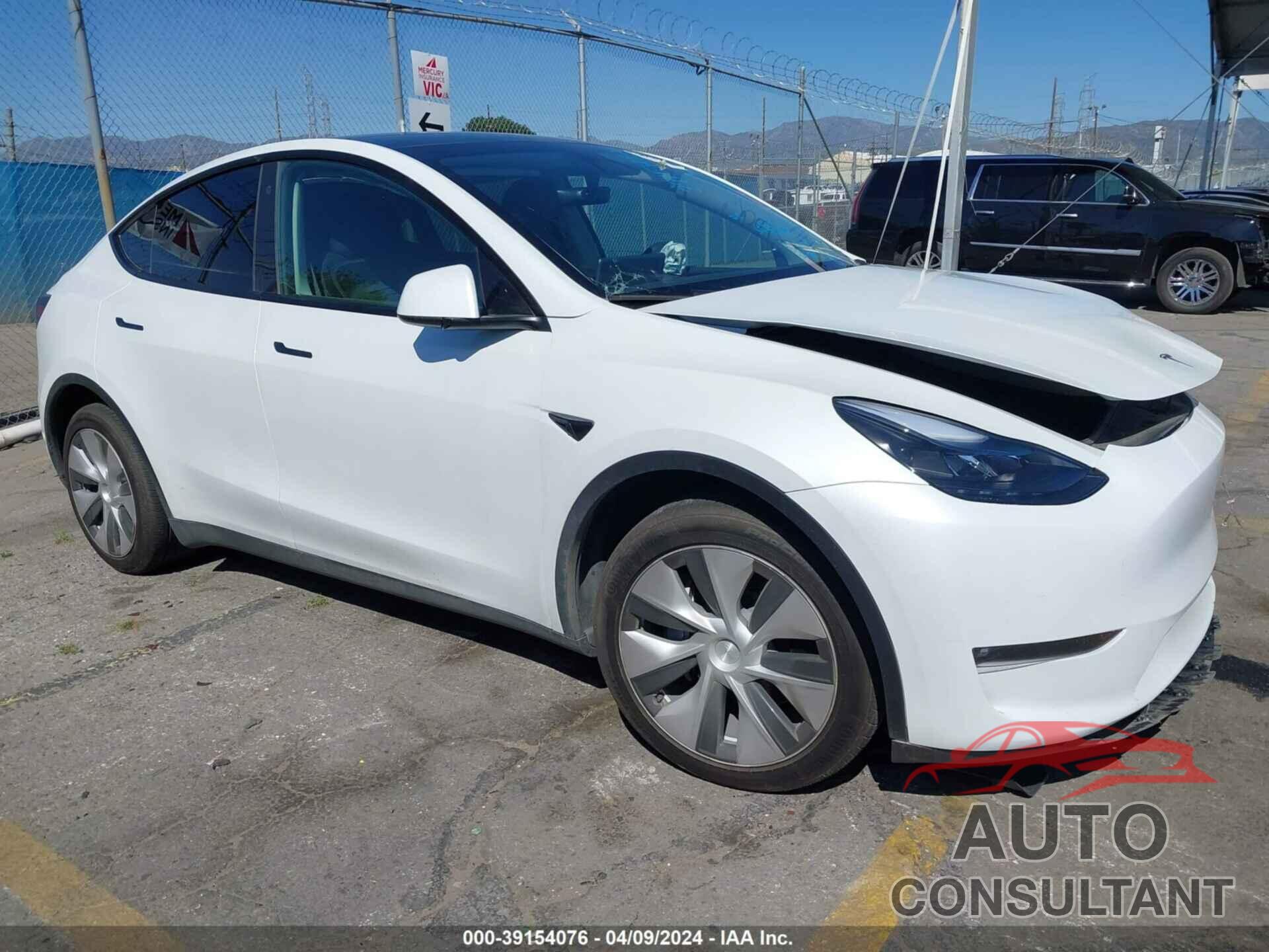 TESLA MODEL Y 2023 - 7SAYGAEE8PF786055