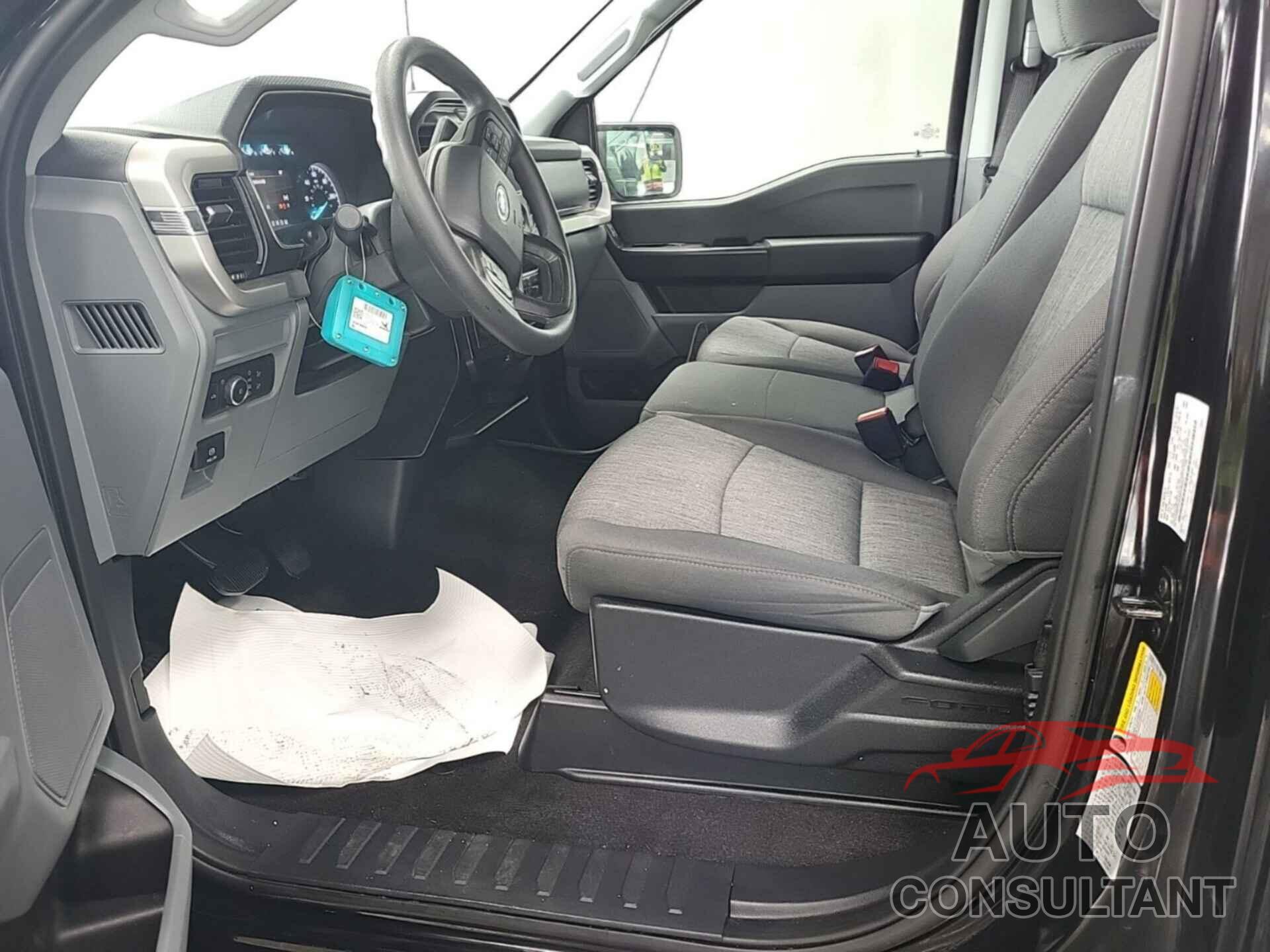 FORD F-150 2021 - 1FTMF1CB2MKF09035