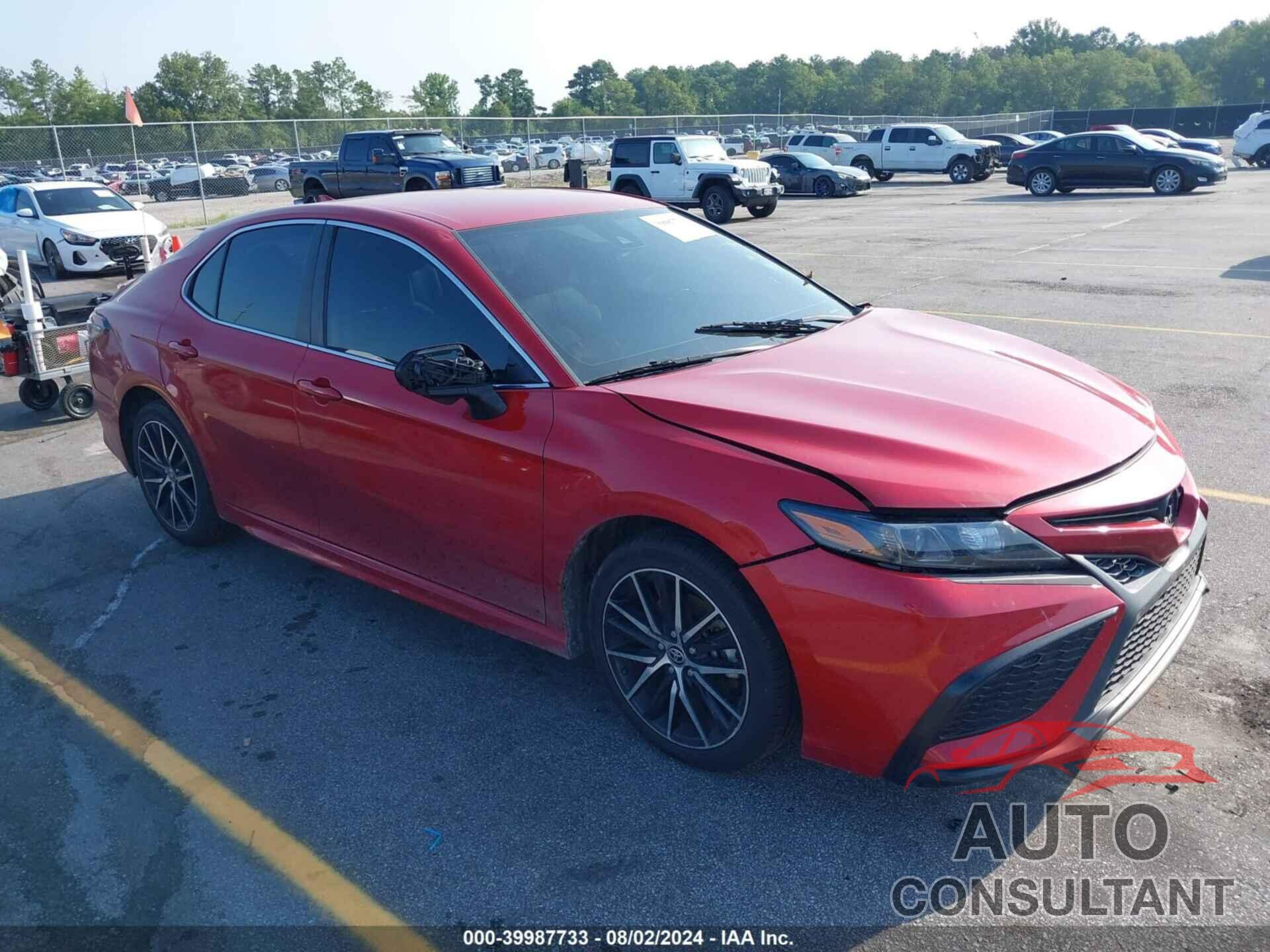 TOYOTA CAMRY 2021 - 4T1G11AK5MU404066