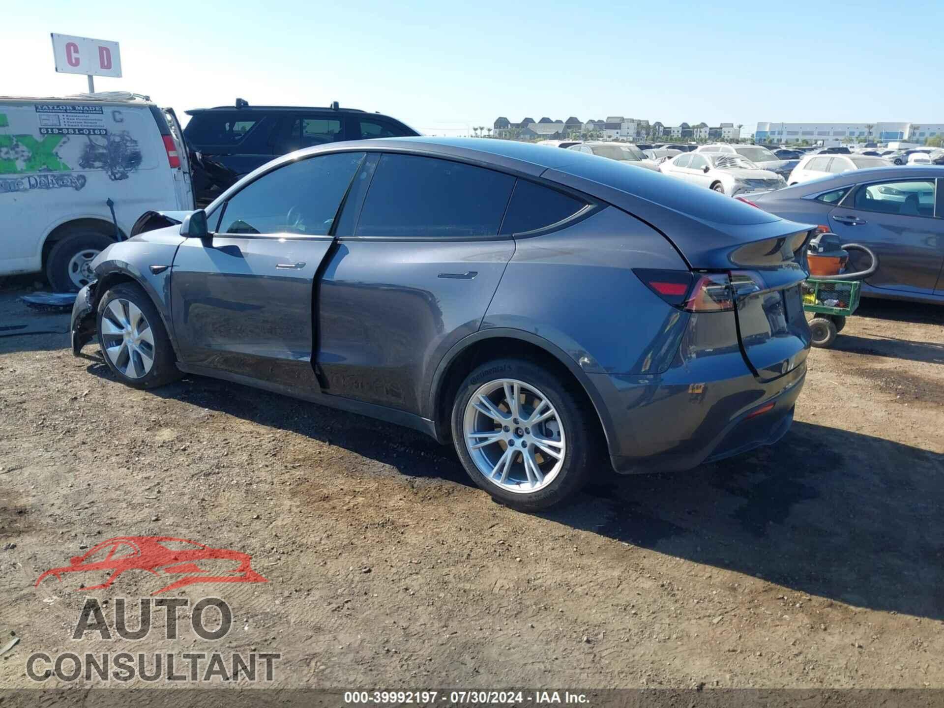 TESLA MODEL Y 2023 - 7SAYGDEEXPF912871