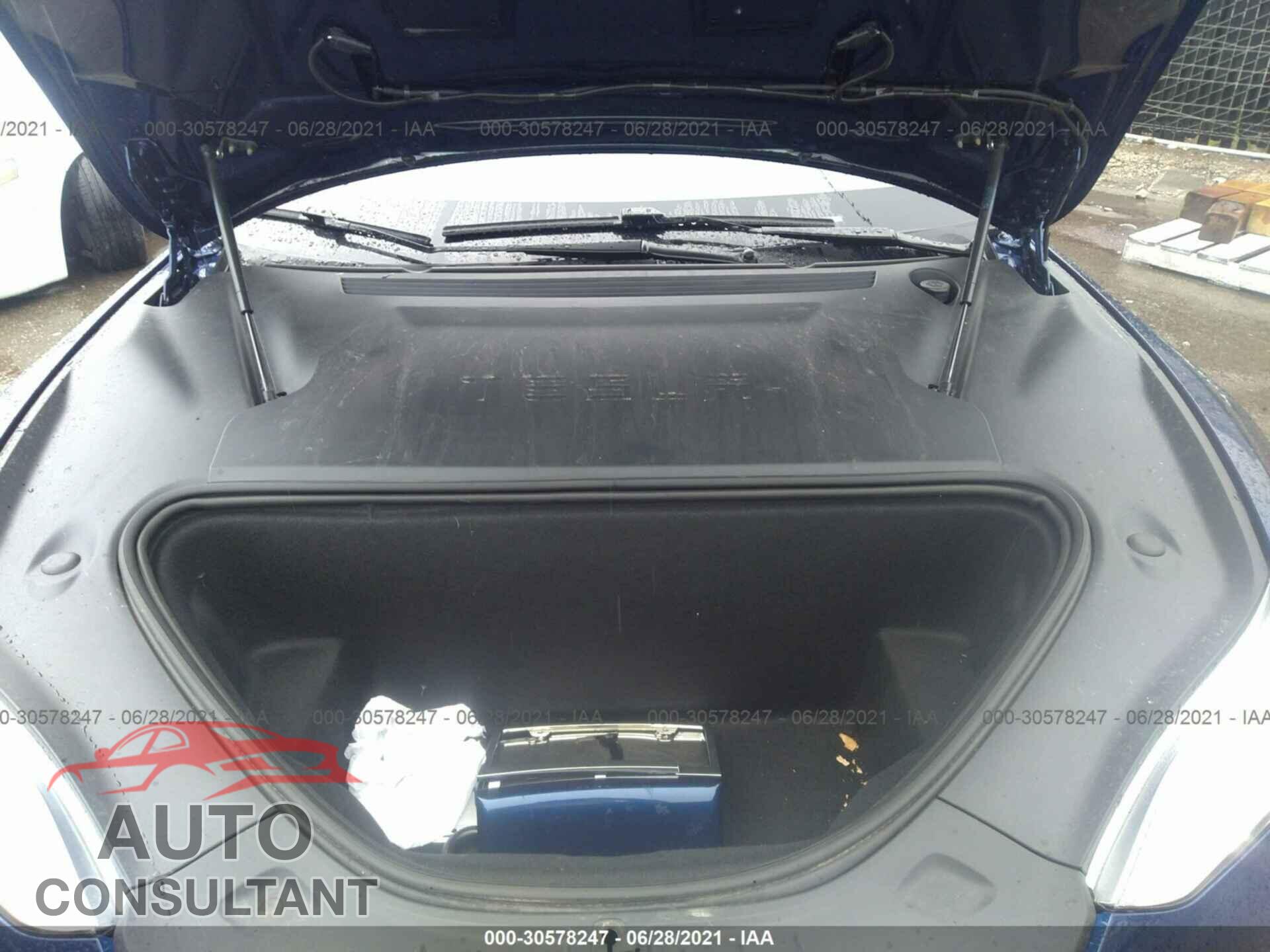 TESLA MODEL S 2020 - 5YJSA1E26LF411236
