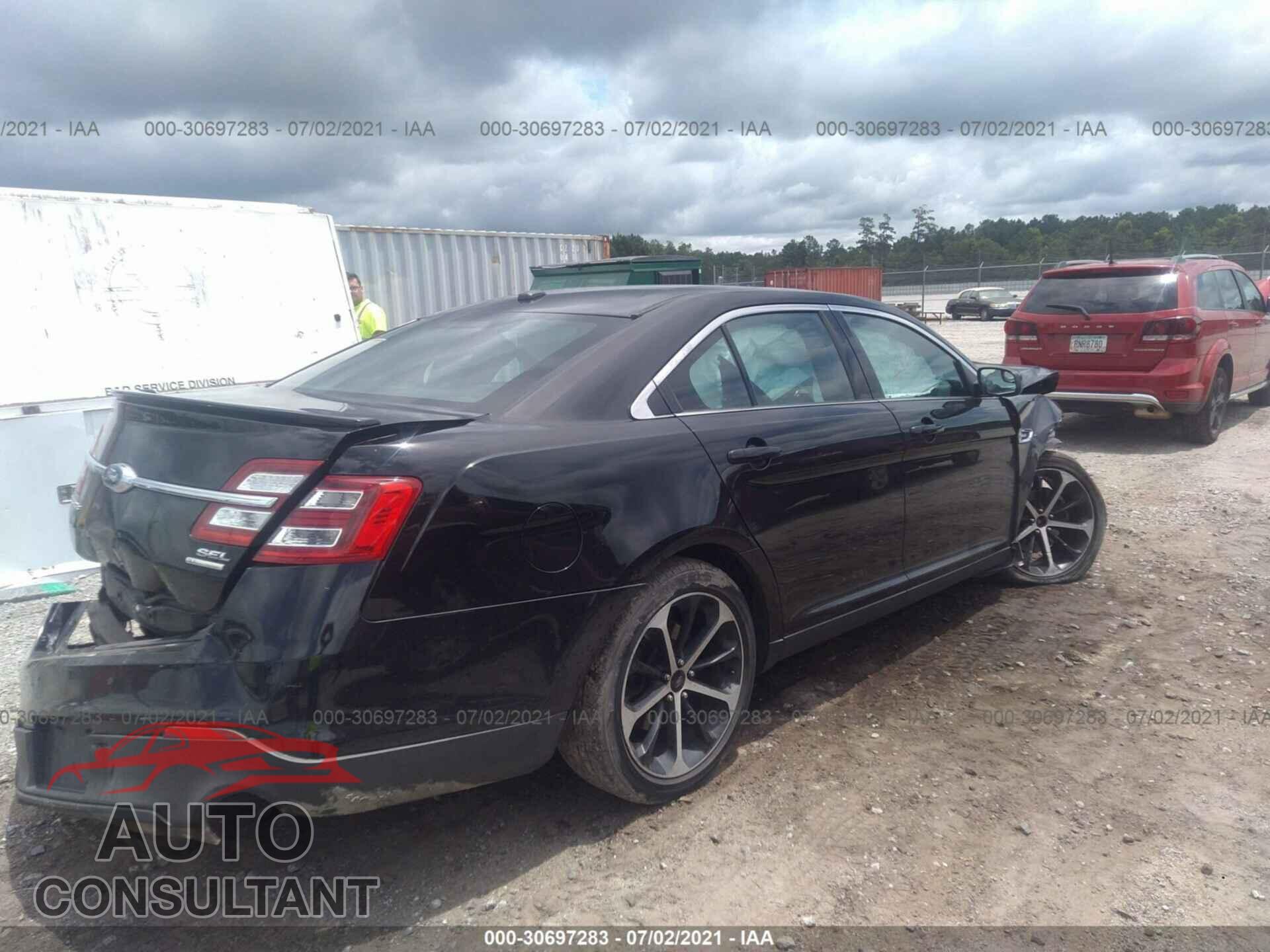 FORD TAURUS 2016 - 1FAHP2E89GG108584