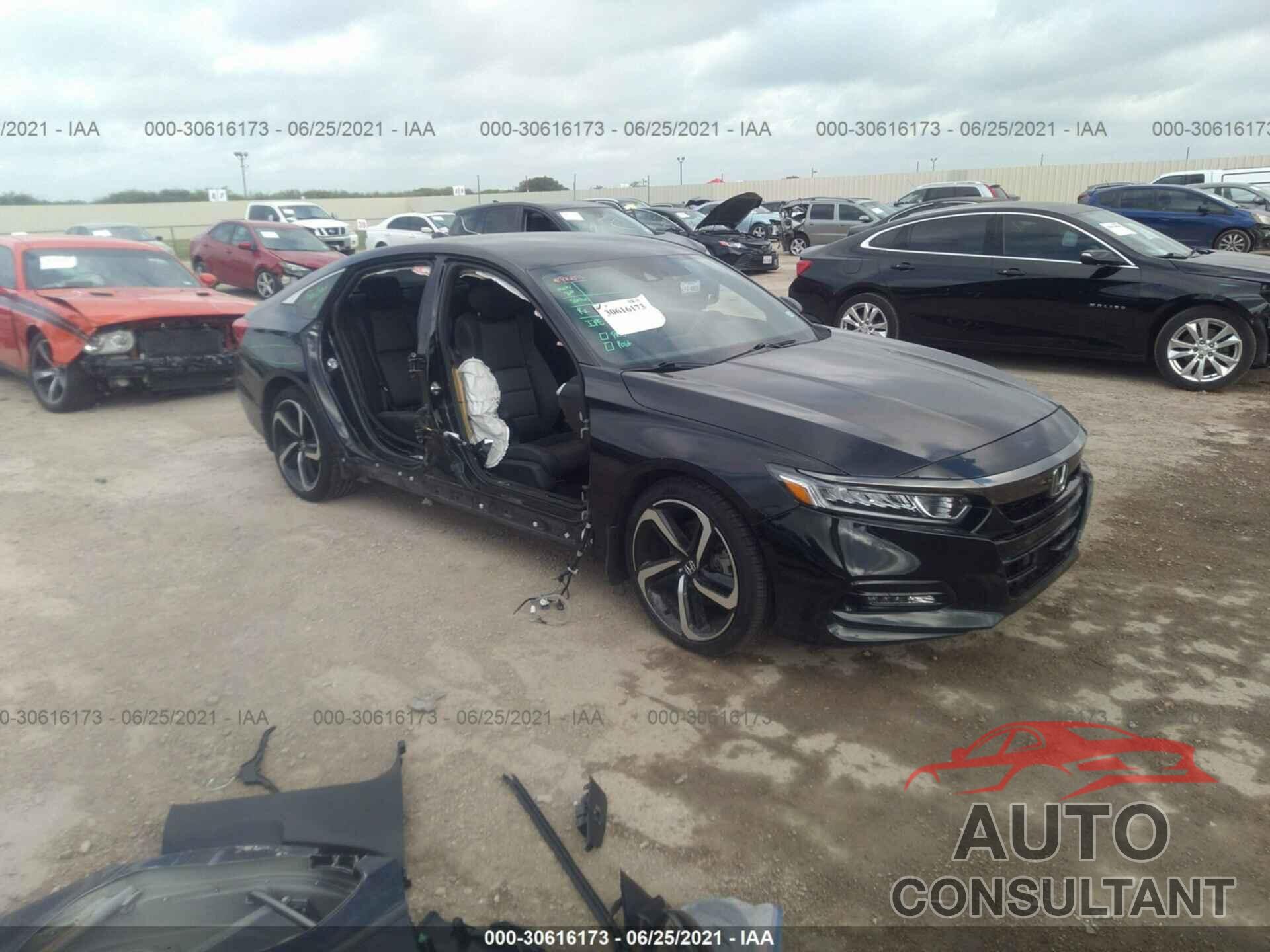 HONDA ACCORD SEDAN 2018 - 1HGCV1F33JA207372