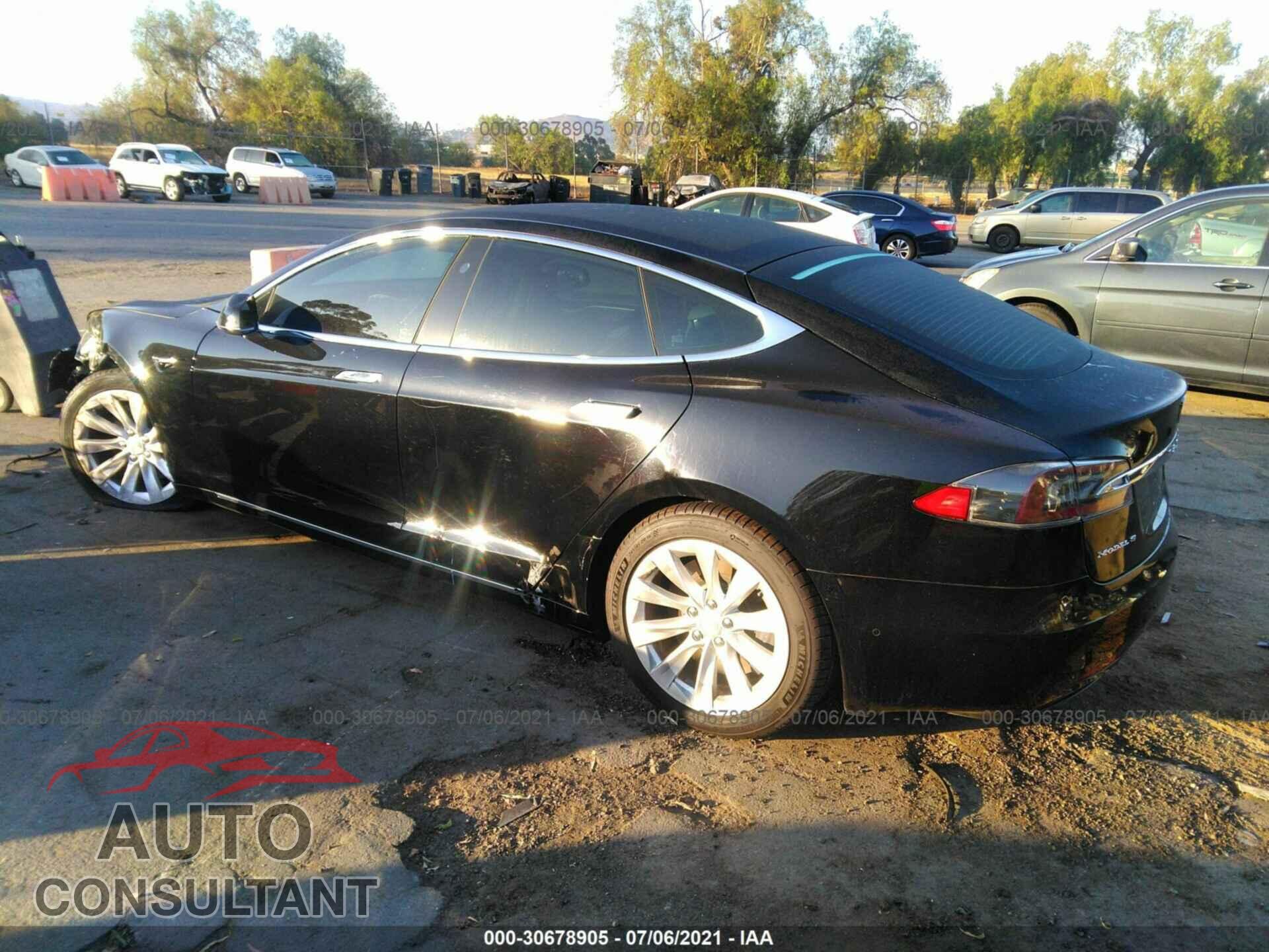 TESLA MODEL S 2018 - 5YJSA1E23JF282725