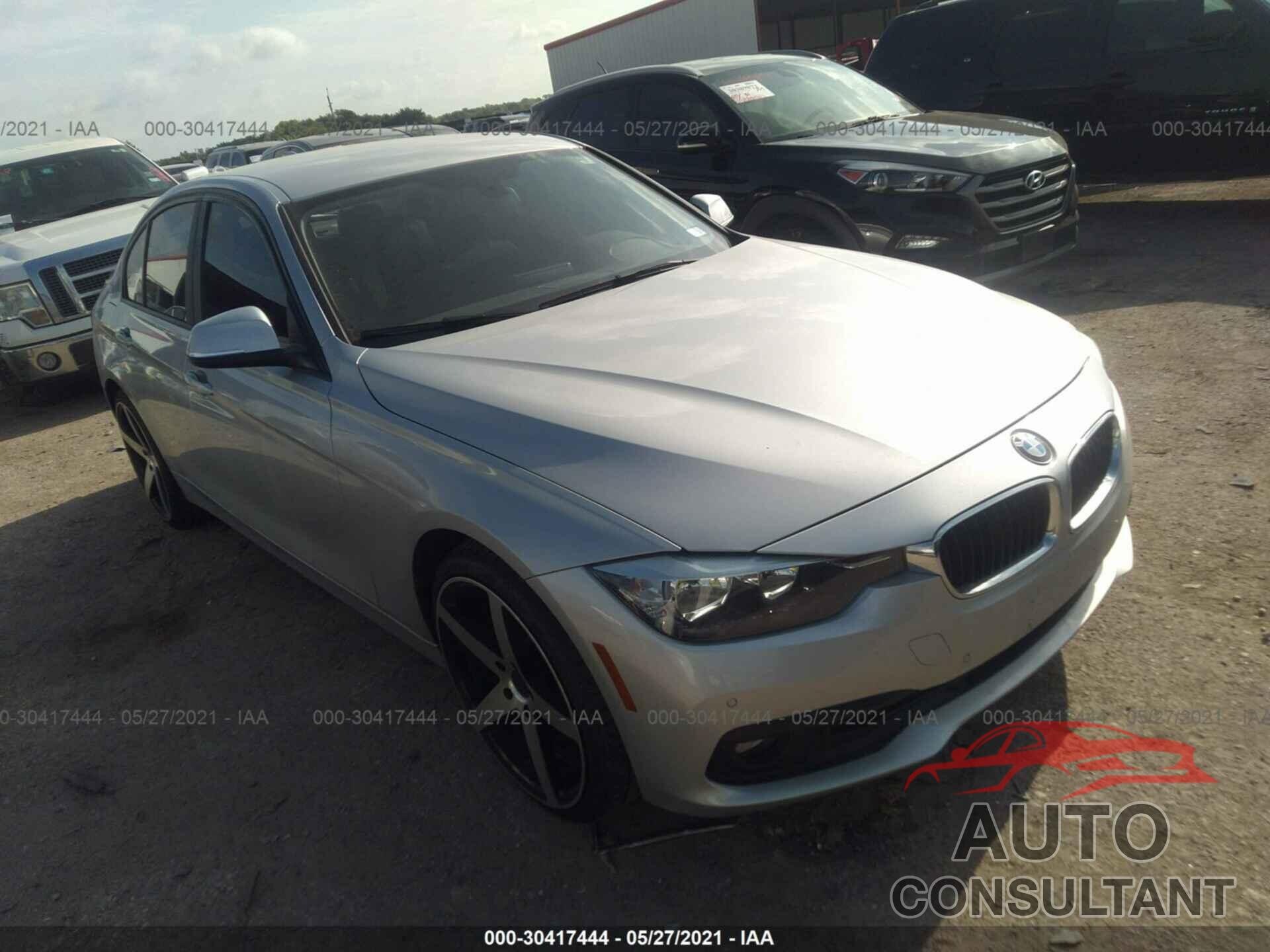 BMW 3 SERIES 2017 - WBA8E1G55HNU14642
