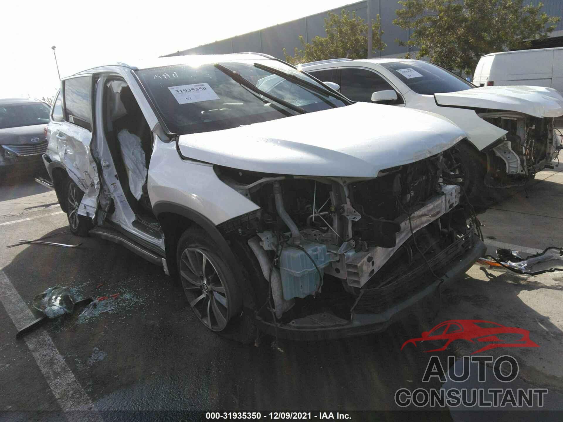 TOYOTA HIGHLANDER 2017 - 5TDJZRFH2HS462760