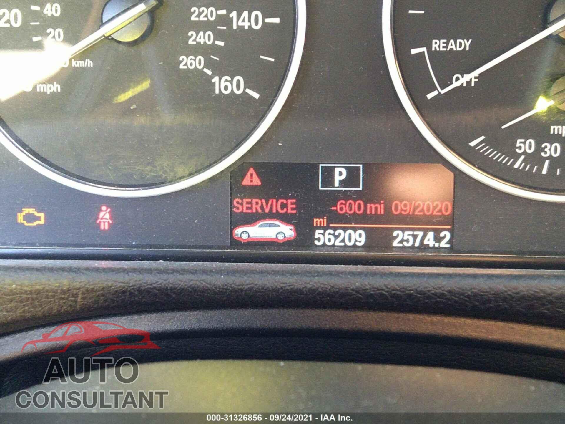 BMW 3 SERIES 2016 - WBA8E5G52GNU19352