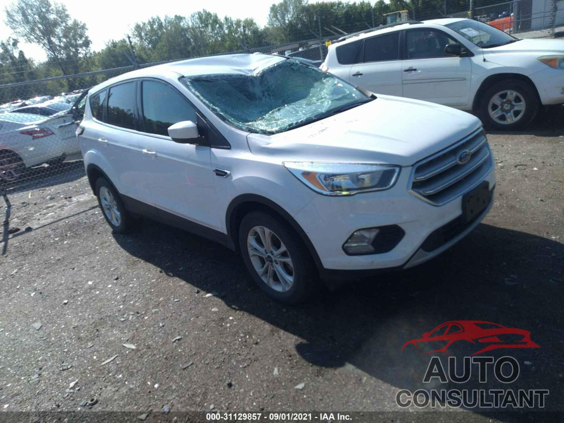 FORD ESCAPE 2017 - 1FMCU9GD6HUE49617