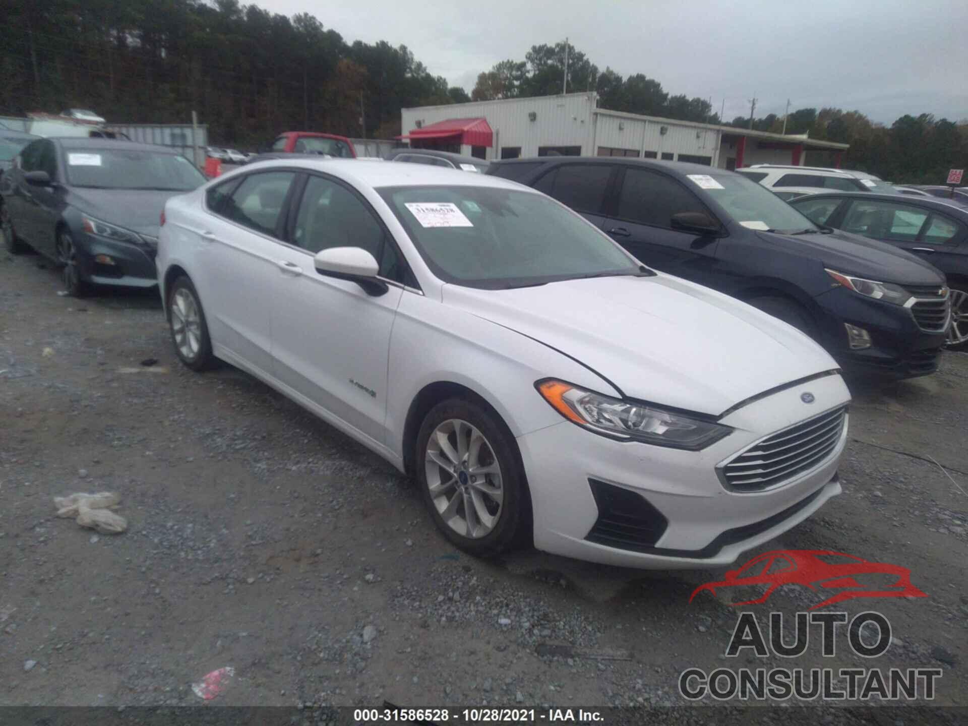 FORD FUSION HYBRID 2019 - 3FA6P0LUXKR225393