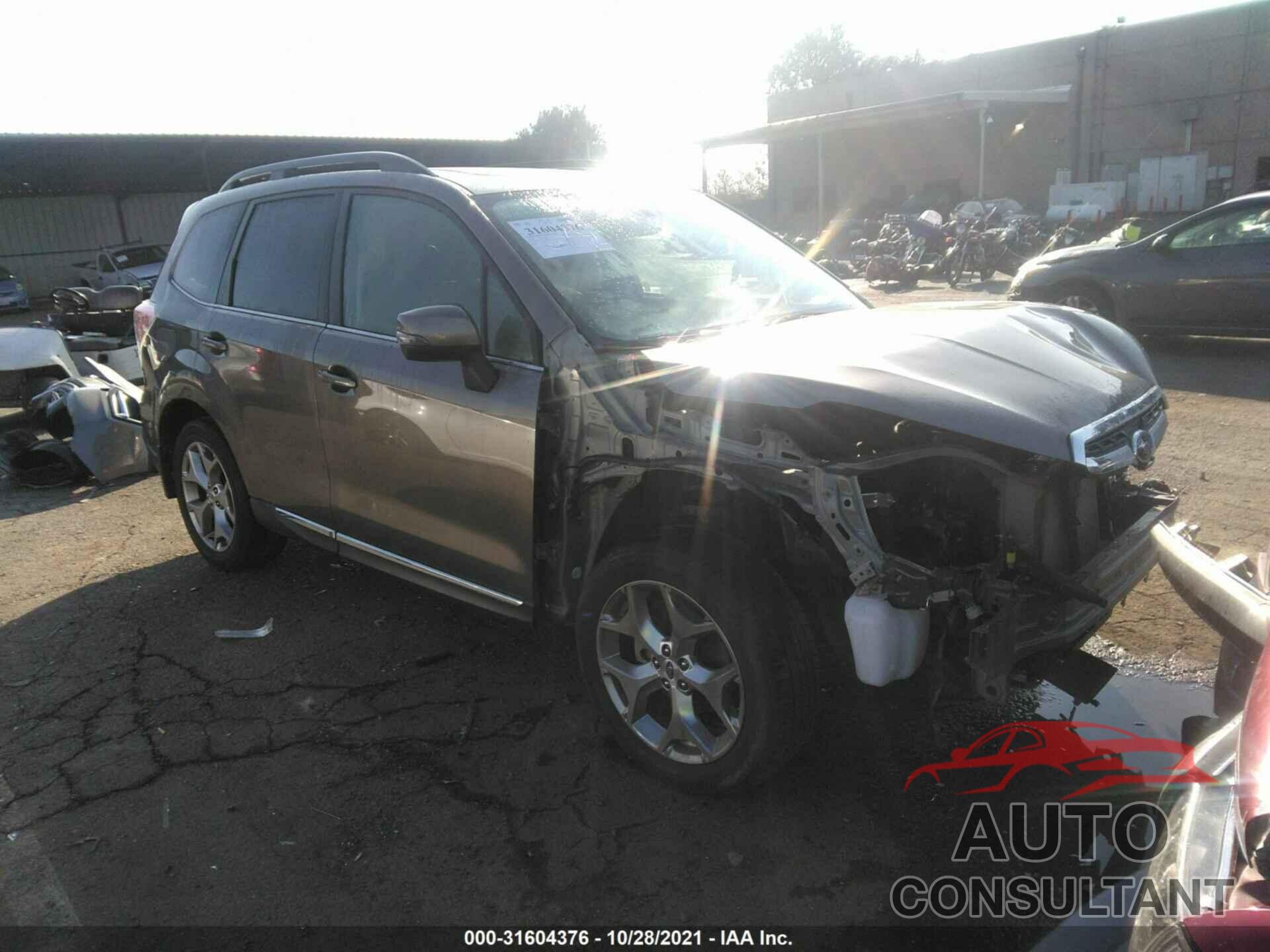 SUBARU FORESTER 2018 - JF2SJAWC5JH416515