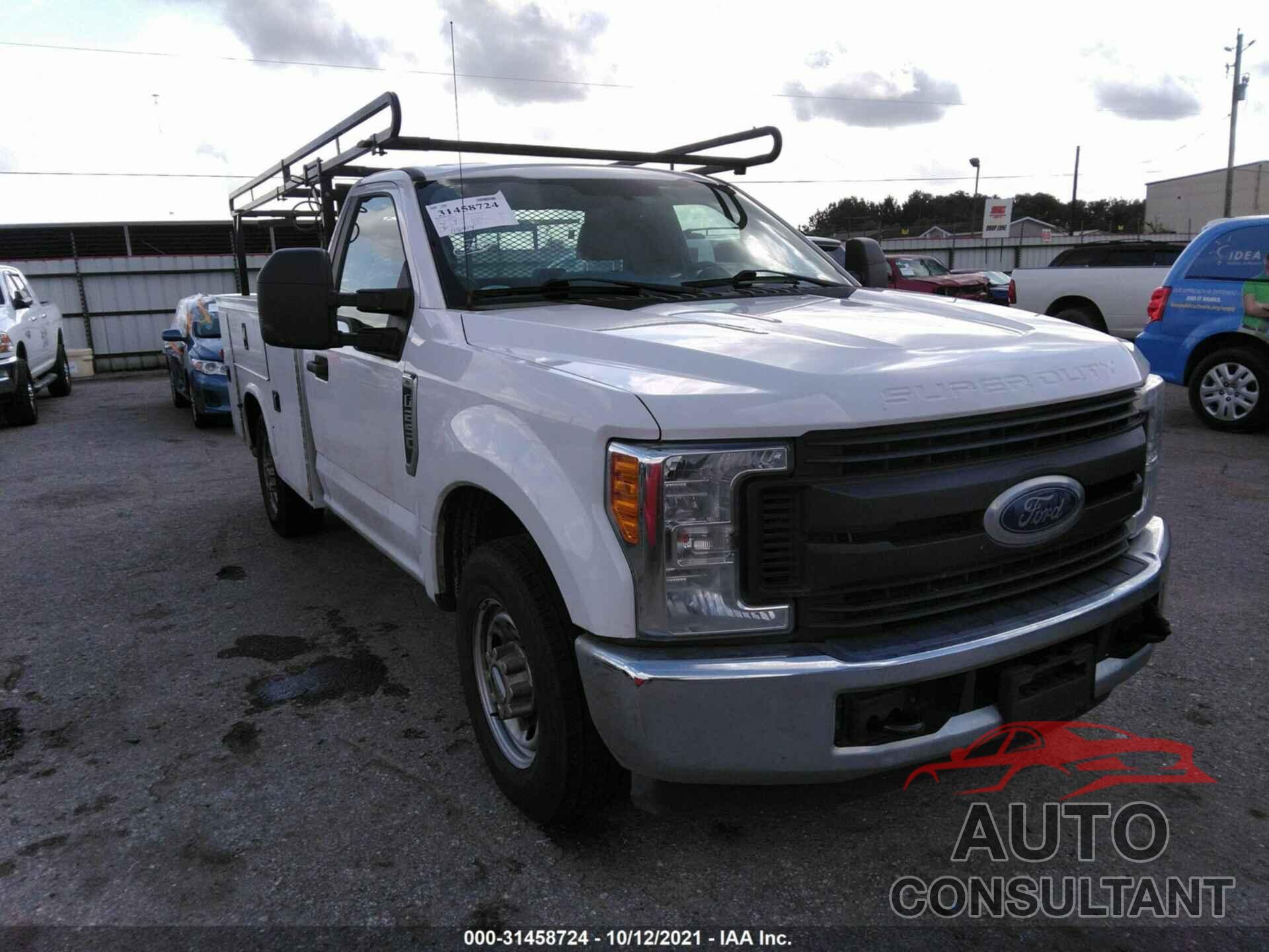 FORD SUPER DUTY F-250 SRW 2017 - 1FDBF2A63HEC16943