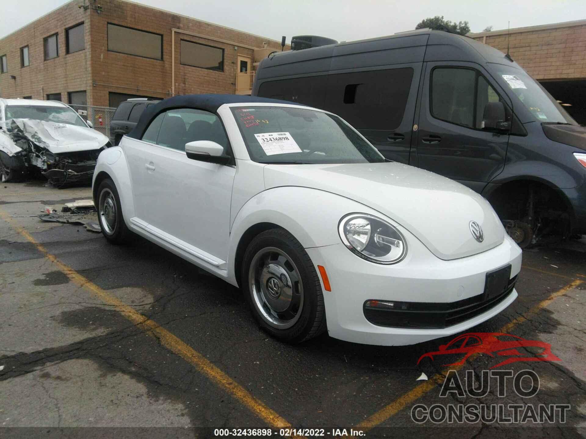 VOLKSWAGEN BEETLE CONVERTIBLE 2016 - 3VW517AT9GM816097