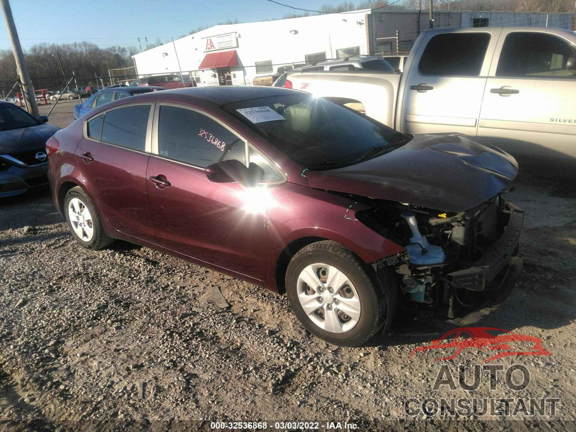 KIA FORTE 2018 - 3KPFK4A75JE186571