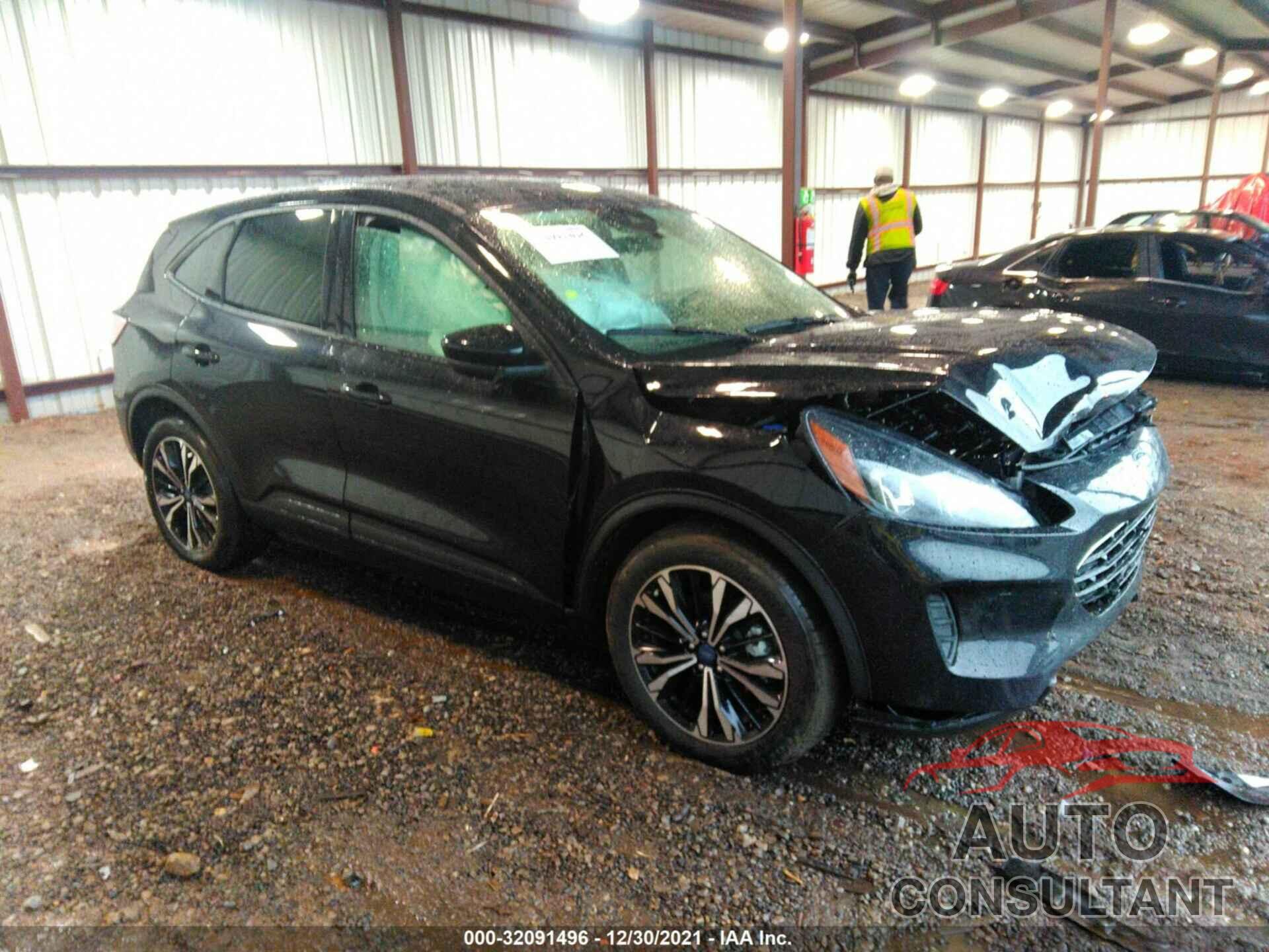 FORD ESCAPE 2021 - 1FMCU0G60MUB09676
