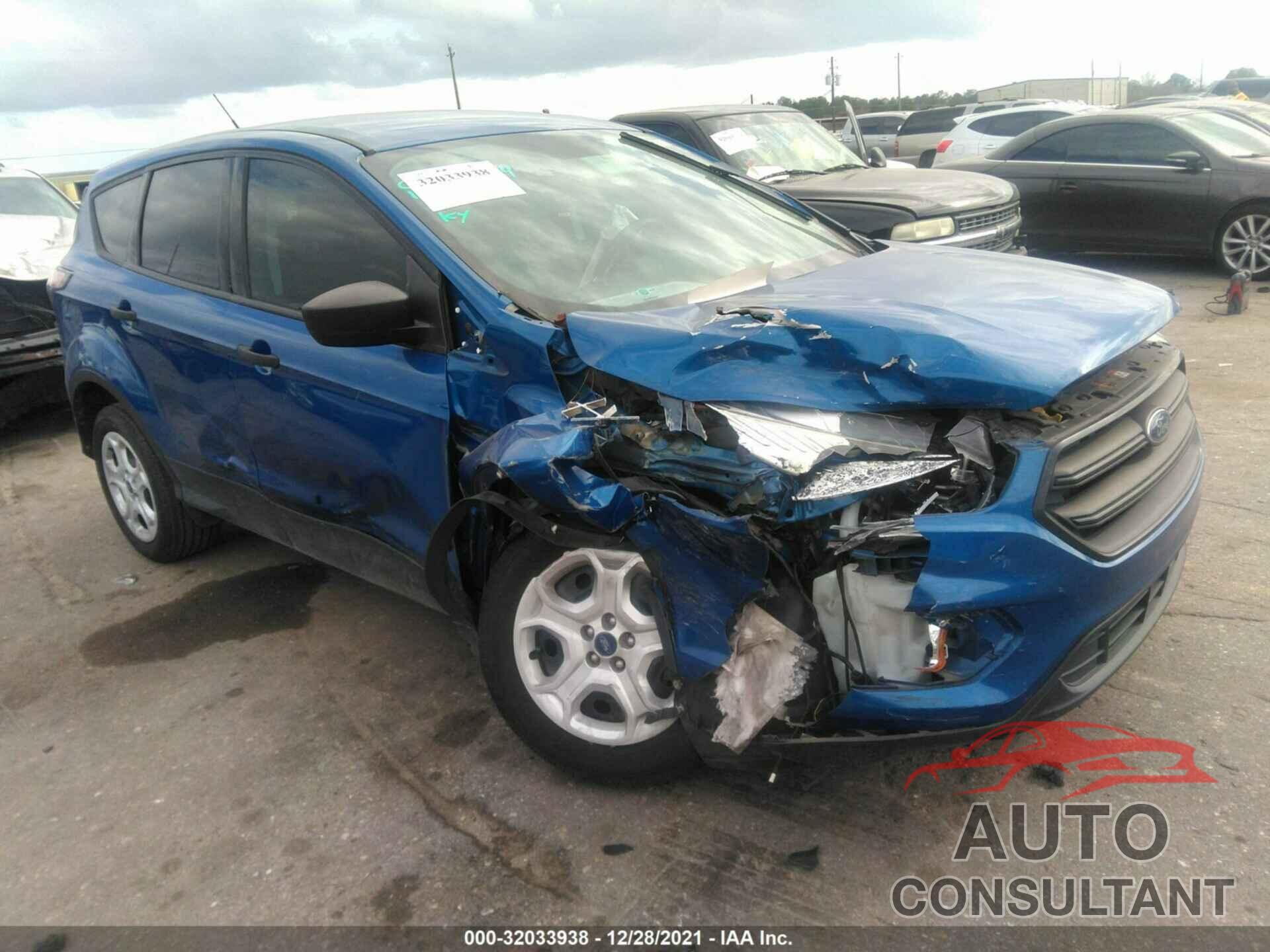 FORD ESCAPE 2017 - 1FMCU0F79HUA60865