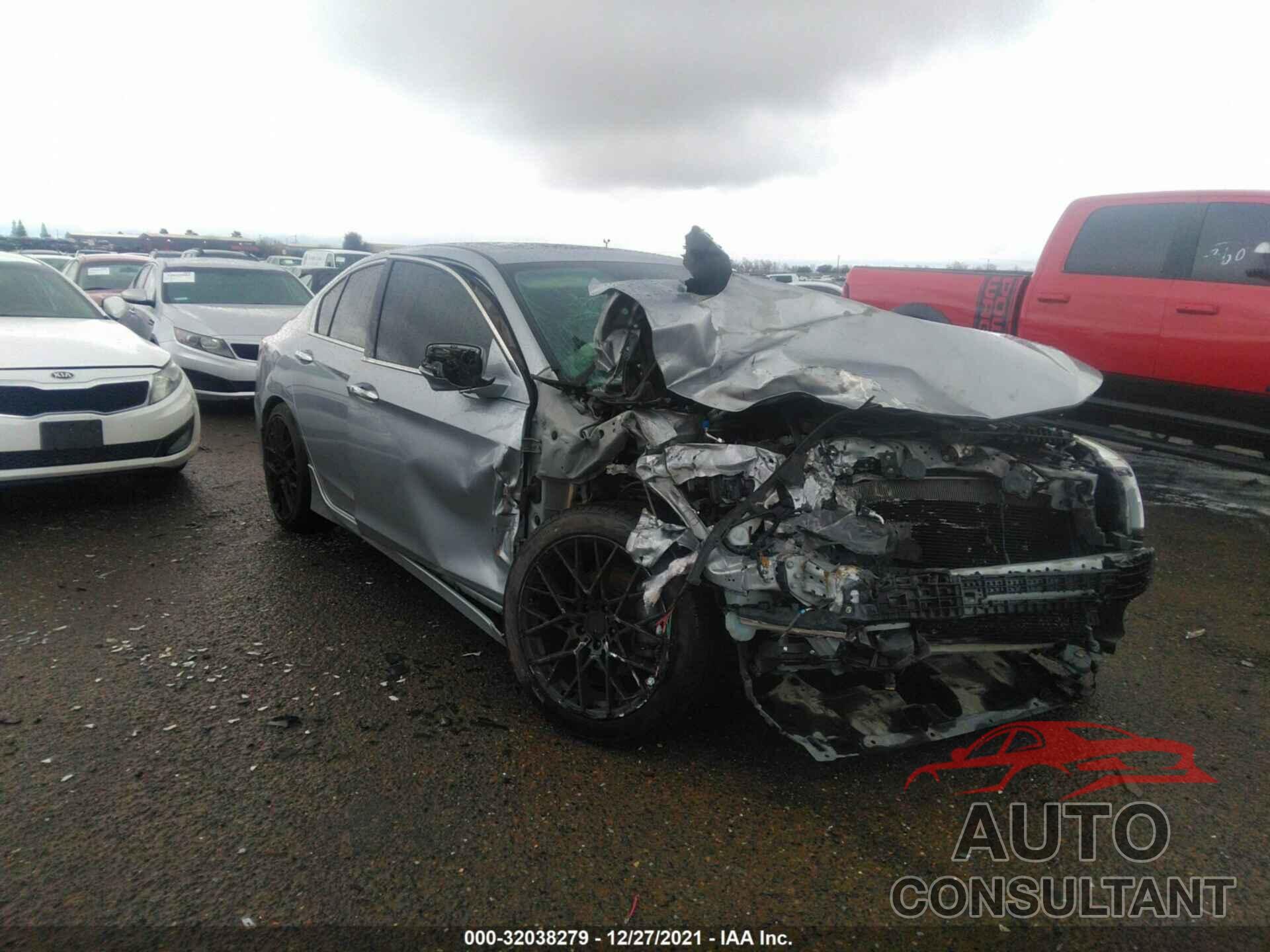 HONDA ACCORD SEDAN 2017 - 1HGCR3F93HA007235
