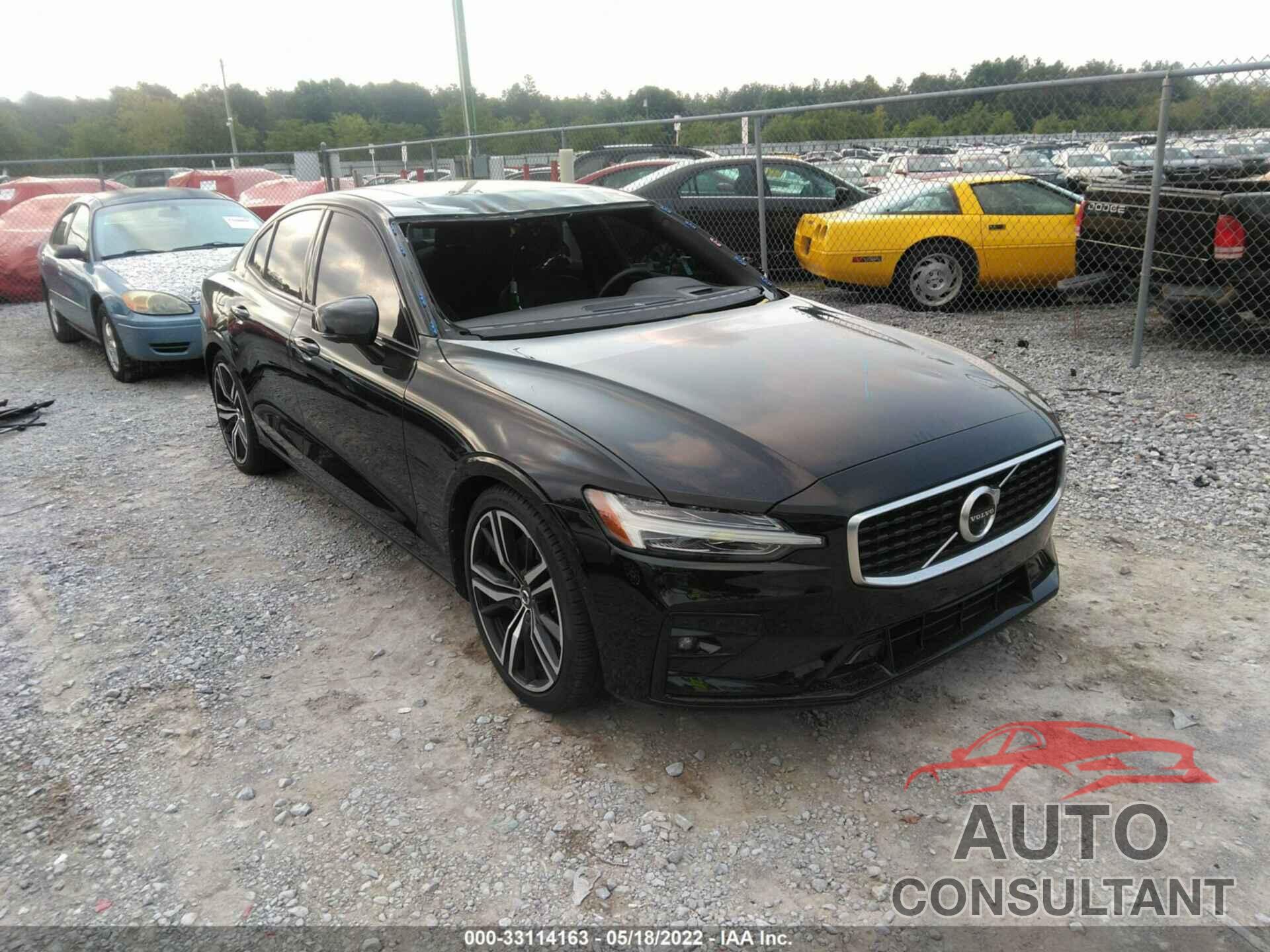 VOLVO S60 2019 - 7JRA22TM0KG014808