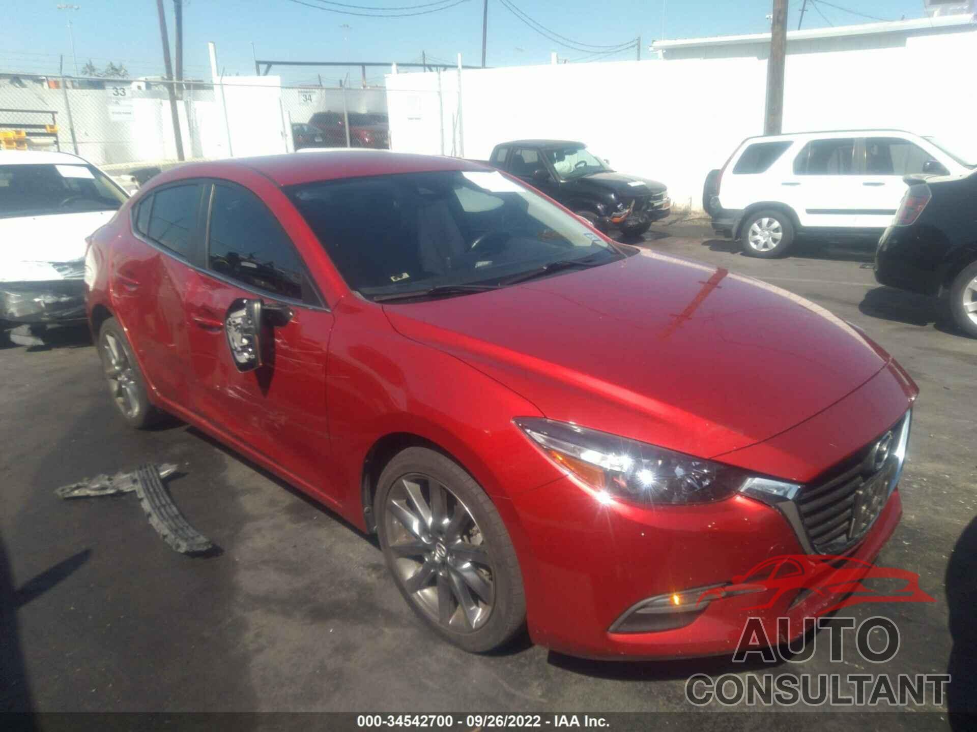 MAZDA MAZDA3 4-DOOR 2018 - 3MZBN1V31JM212551