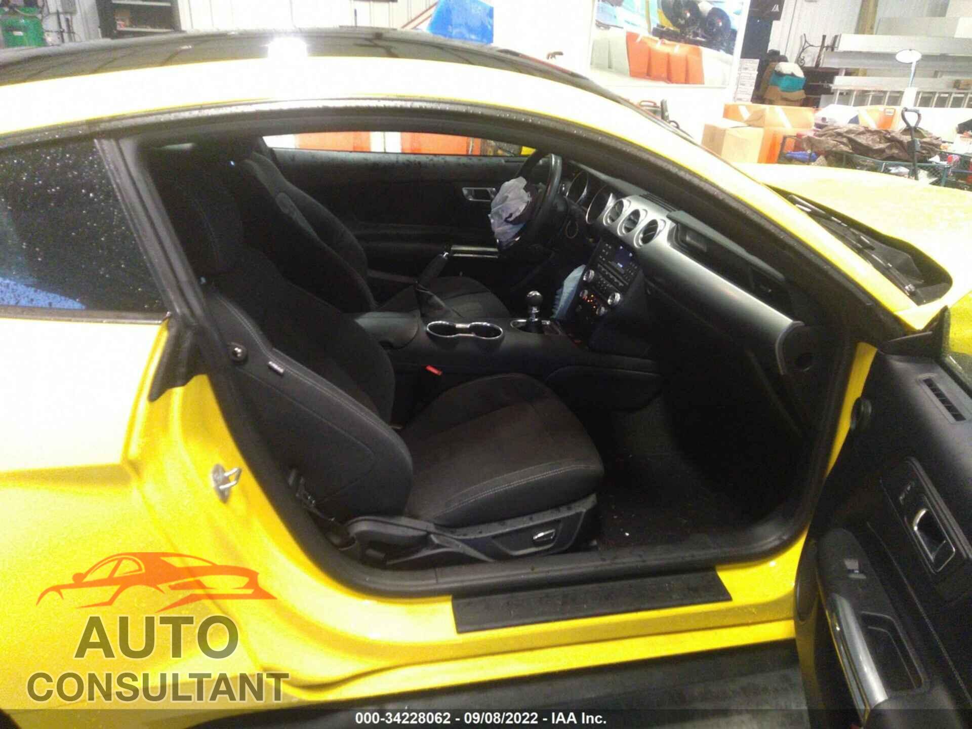 FORD MUSTANG 2018 - 1FA6P8CF2J5179320