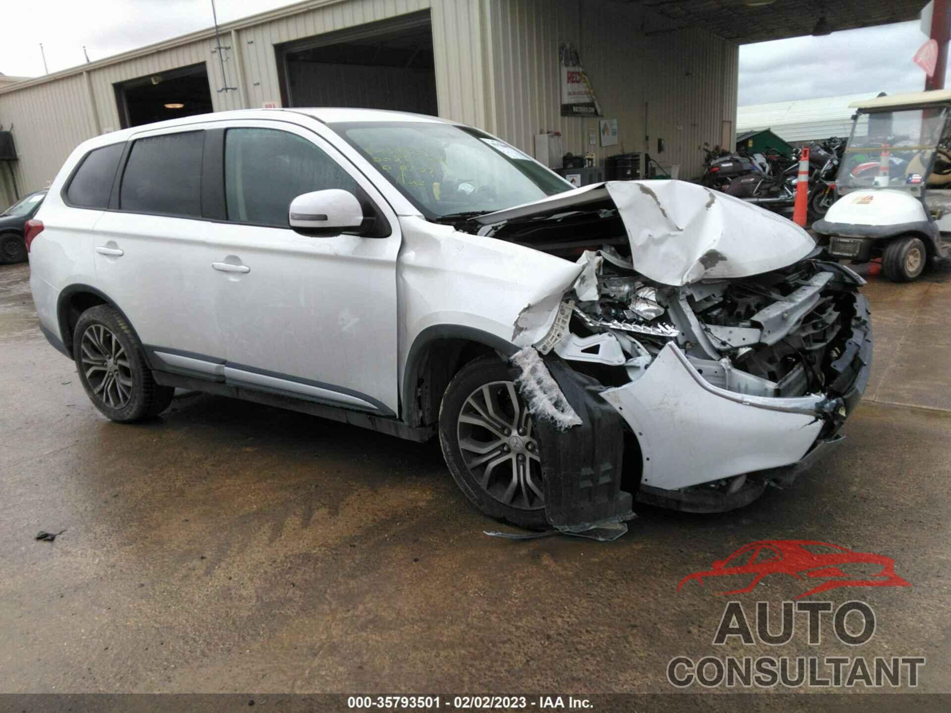 MITSUBISHI OUTLANDER 2018 - JA4AD3A32JZ010233