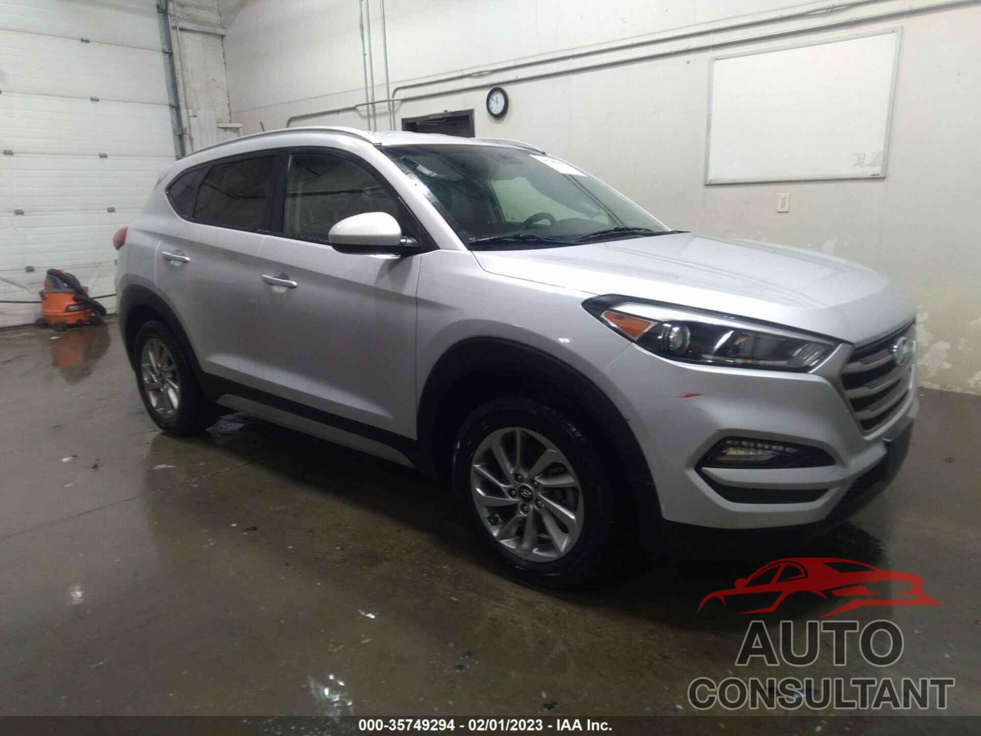 HYUNDAI TUCSON 2017 - KM8J3CA48HU413606
