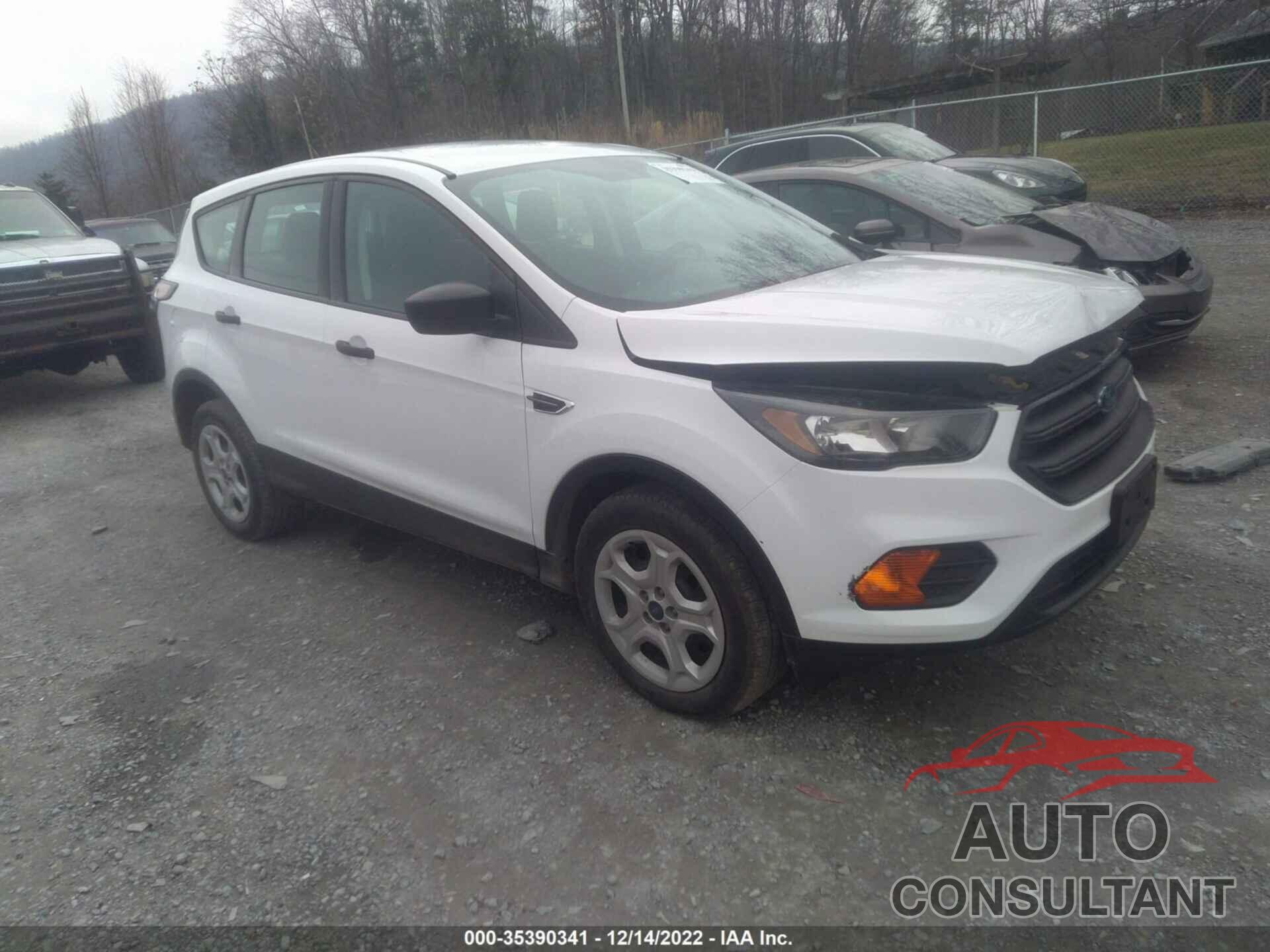 FORD ESCAPE 2018 - 1FMCU0F72JUA07480