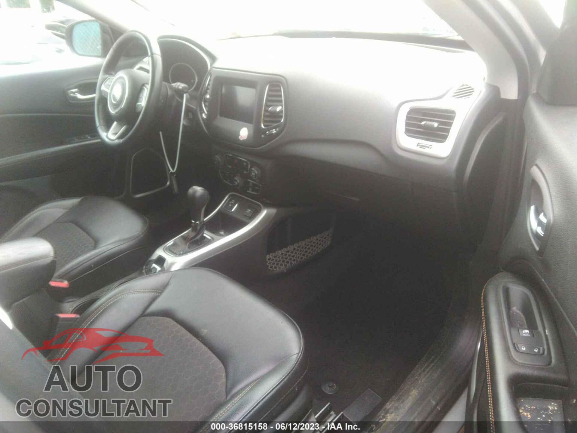 JEEP COMPASS 2019 - 3C4NJCBB2KT809377