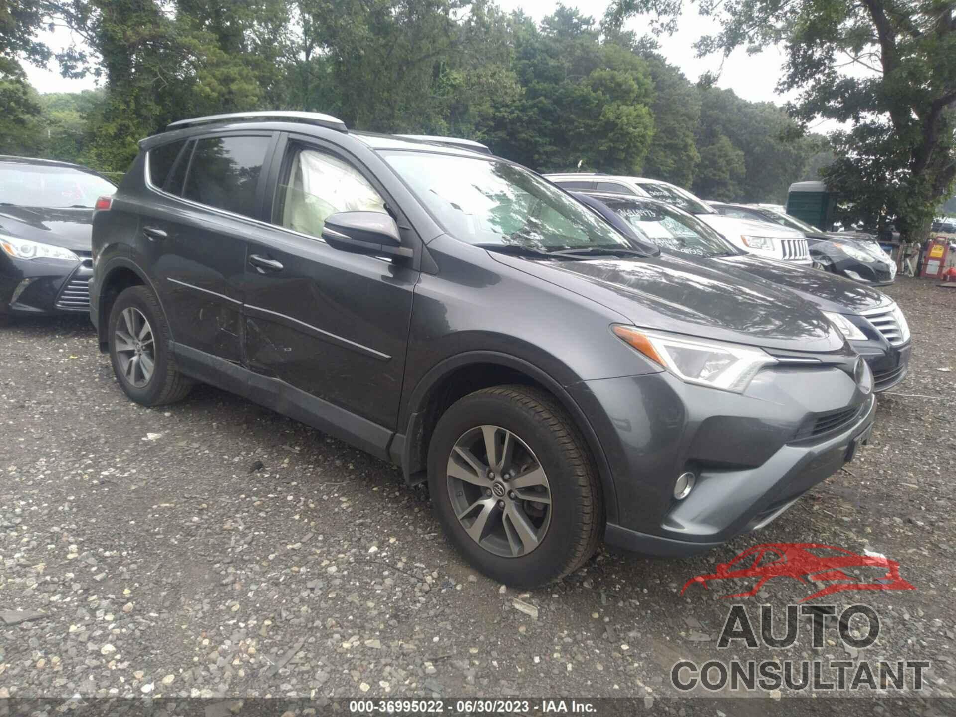 TOYOTA RAV4 2018 - JTMRFREV8JD240485
