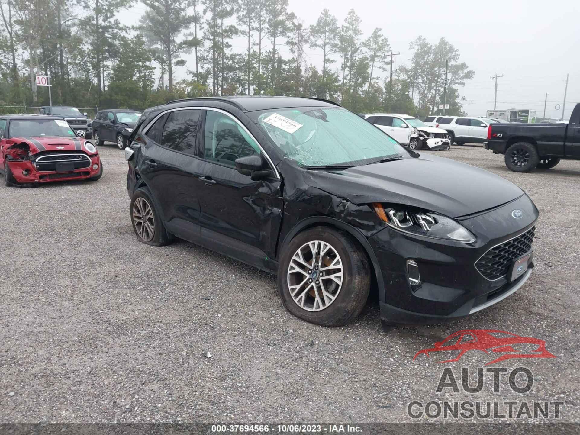 FORD ESCAPE 2021 - 1FMCU0H64MUA49805