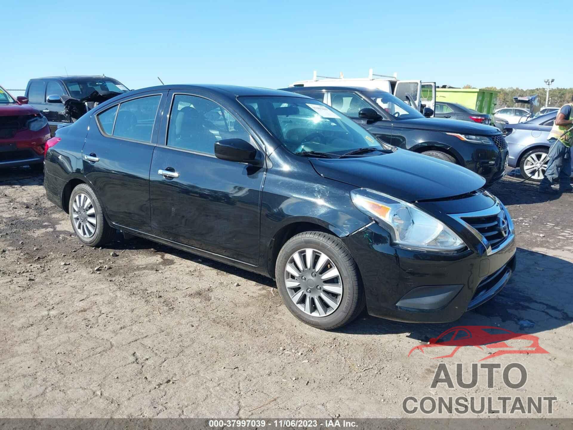 NISSAN VERSA 2017 - 3N1CN7AP9HL815043