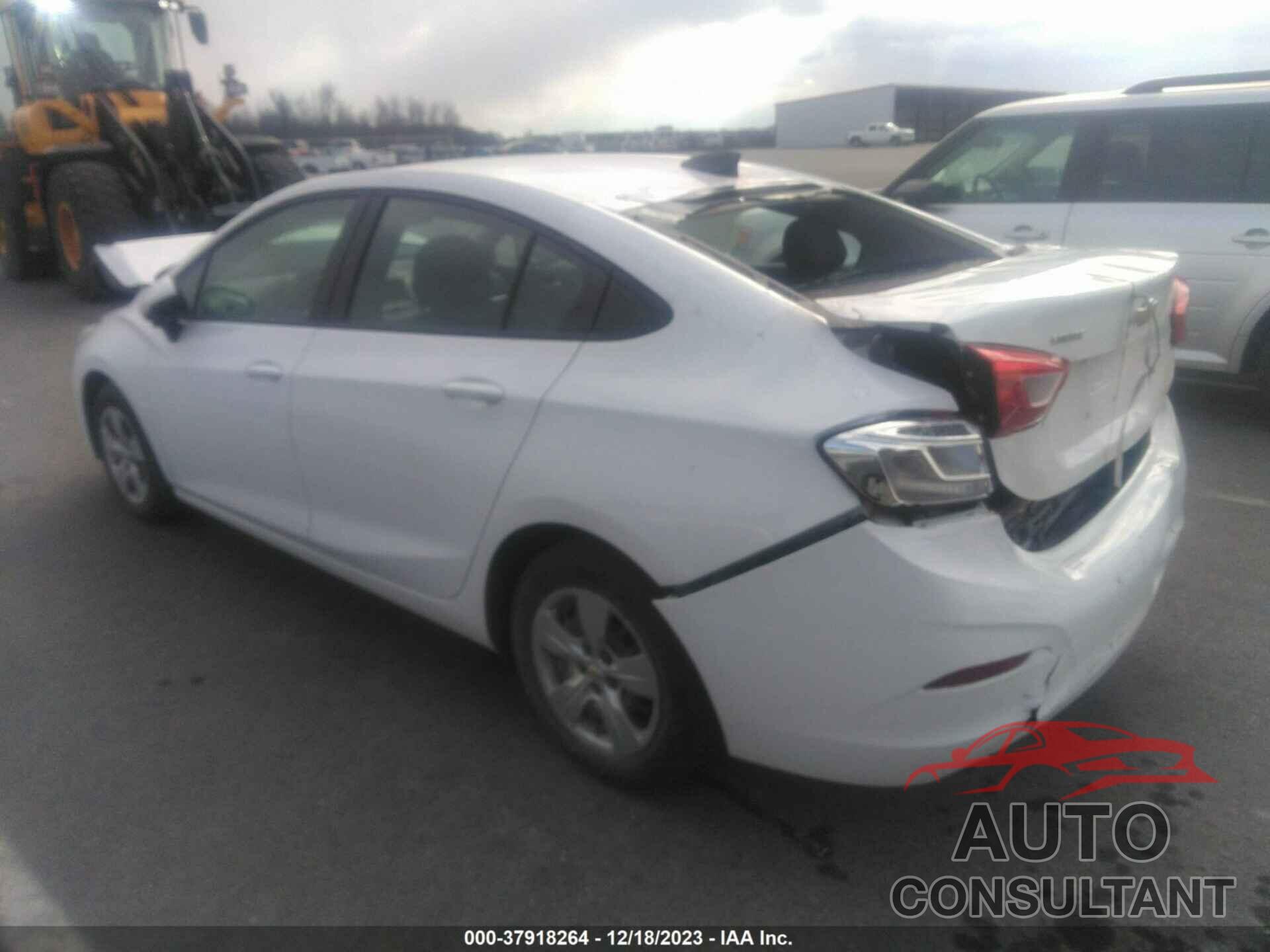 CHEVROLET CRUZE 2018 - 1G1BC5SM8J7127450