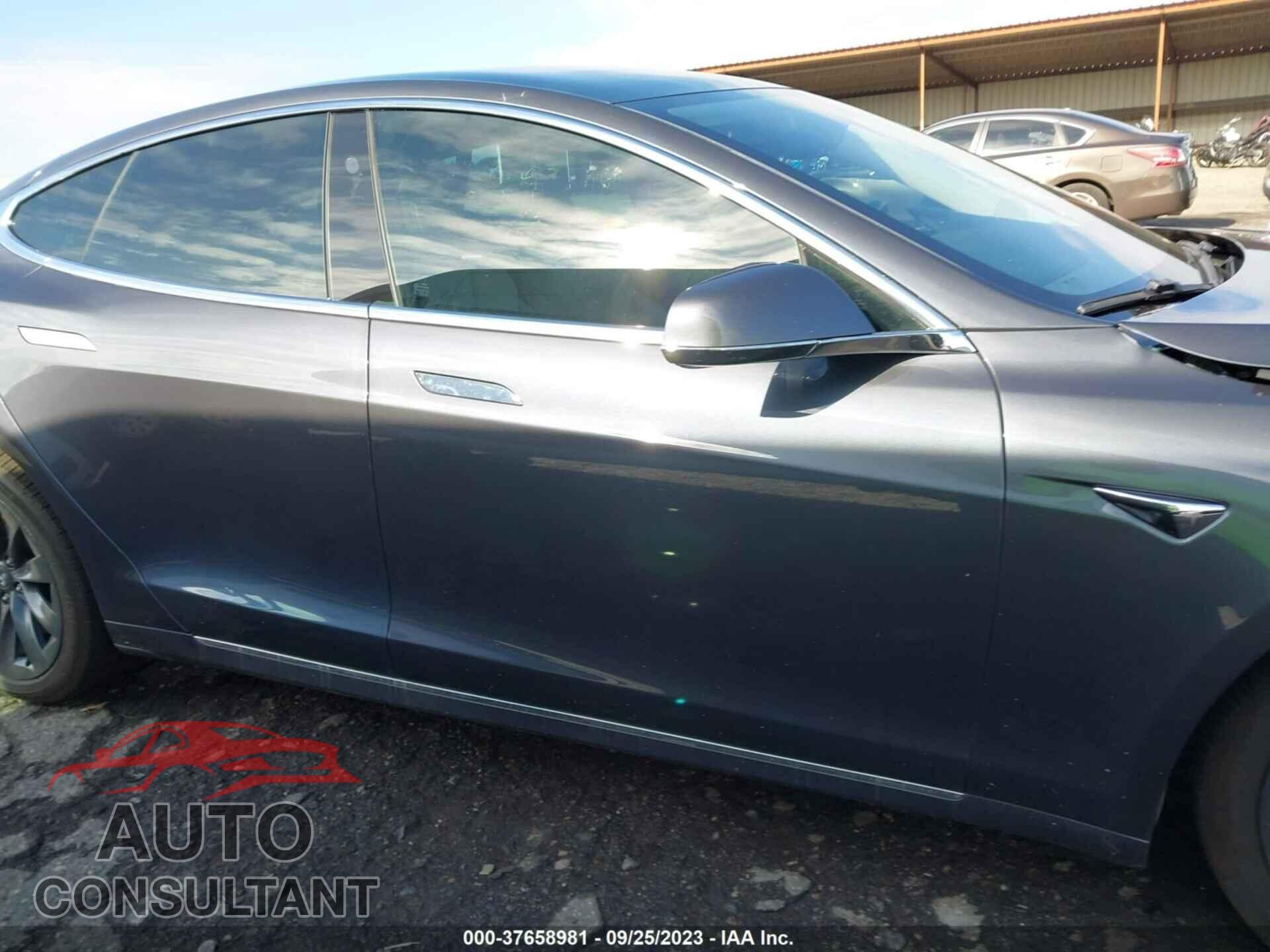 TESLA MODEL S 2018 - 5YJSA1E26JF293928