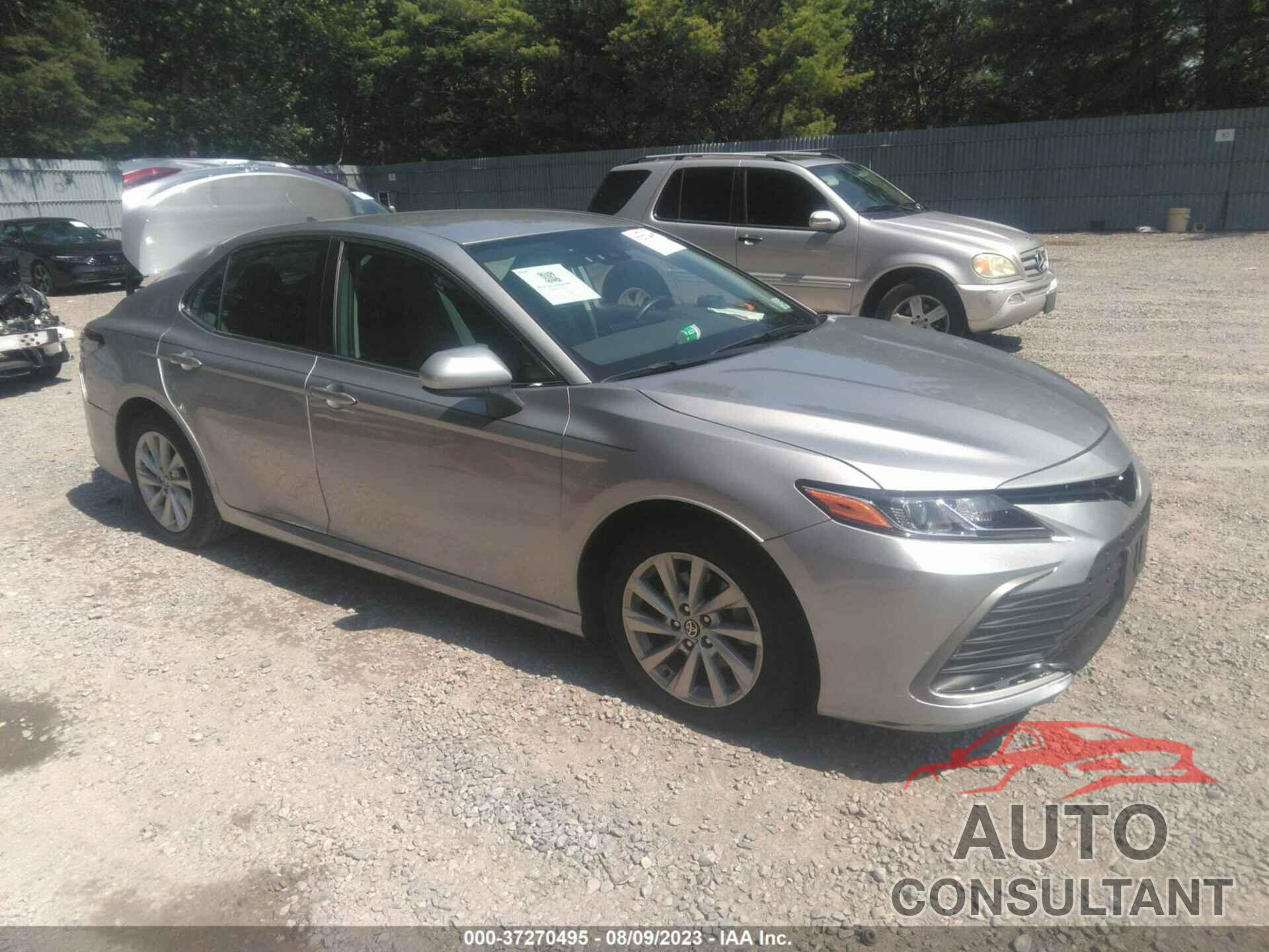 TOYOTA CAMRY 2022 - 4T1C11BK9NU068209