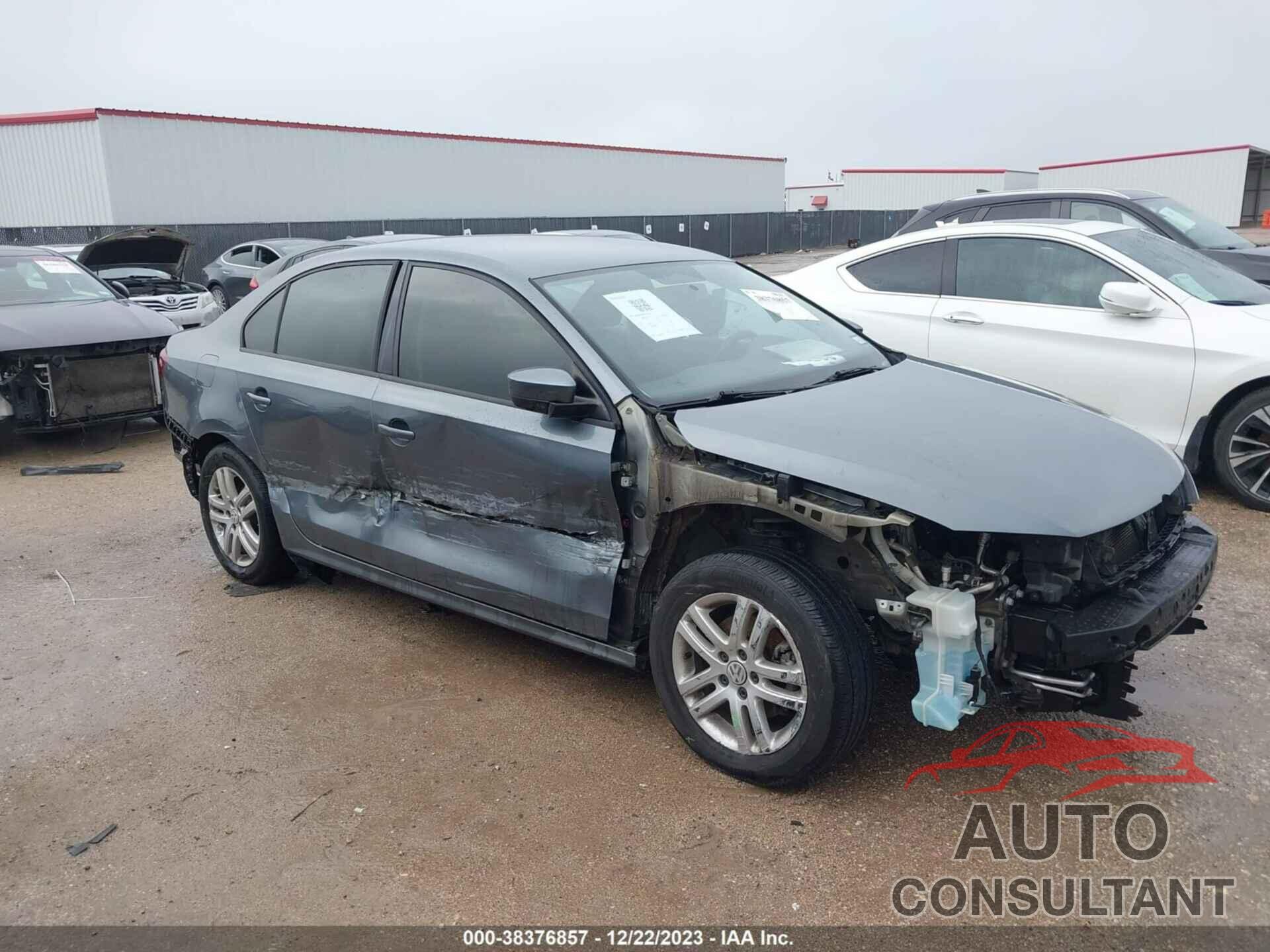 VOLKSWAGEN JETTA 2018 - 3VW2B7AJ0JM263460