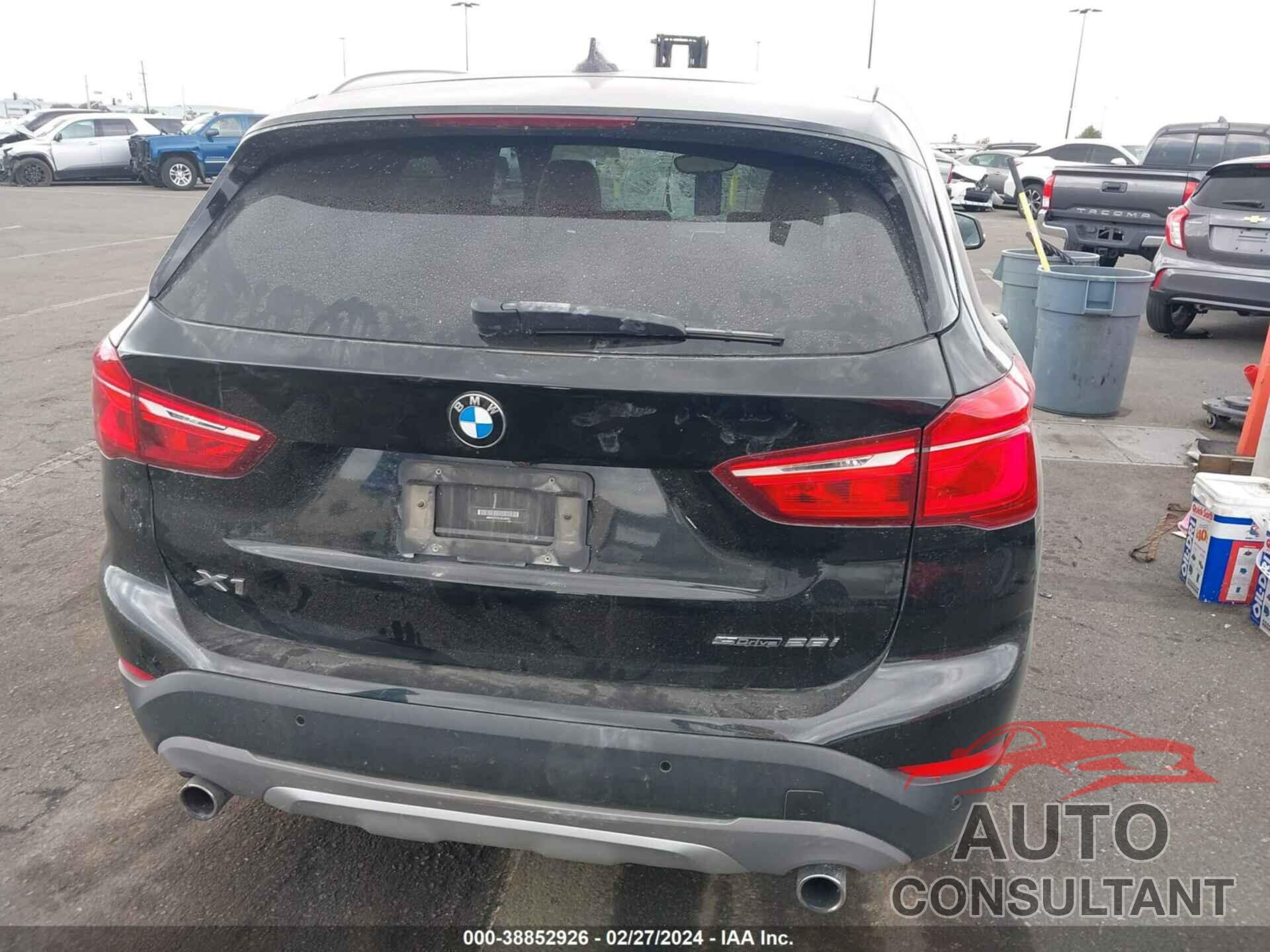 BMW X1 2018 - WBXHU7C32J5L09501