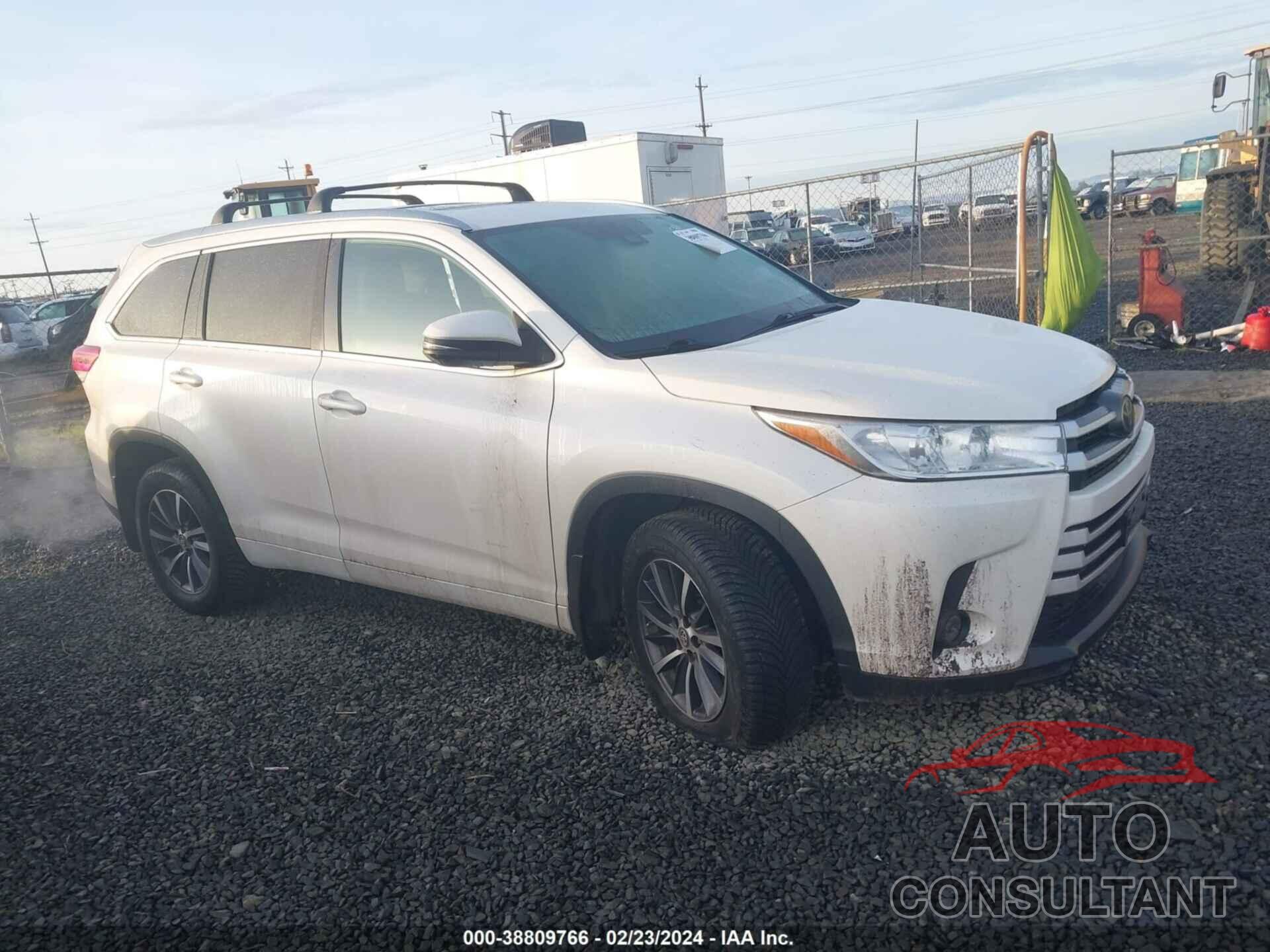 TOYOTA HIGHLANDER 2017 - 5TDJZRFH9HS509847