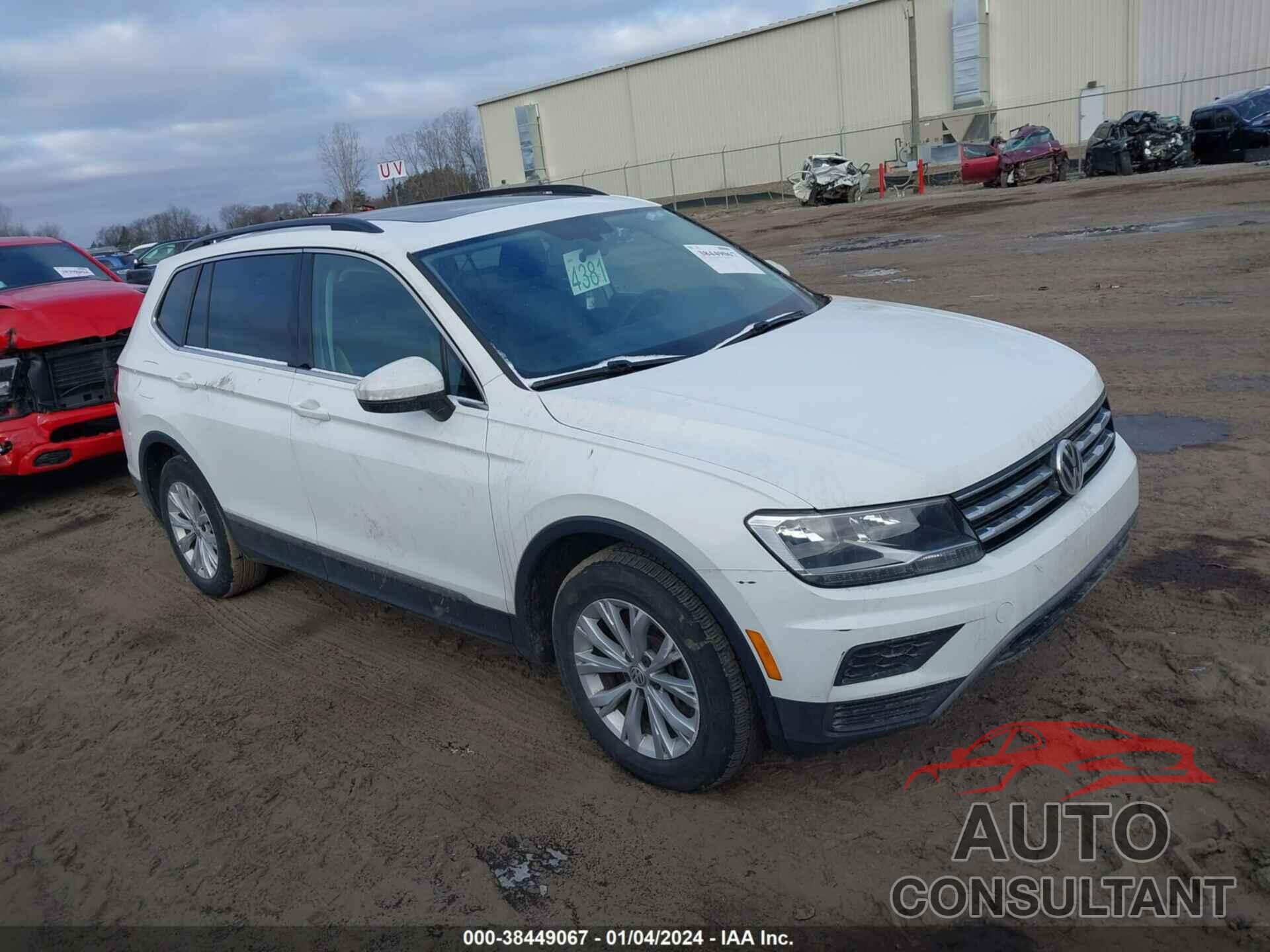 VOLKSWAGEN TIGUAN 2018 - 3VV2B7AX0JM167210