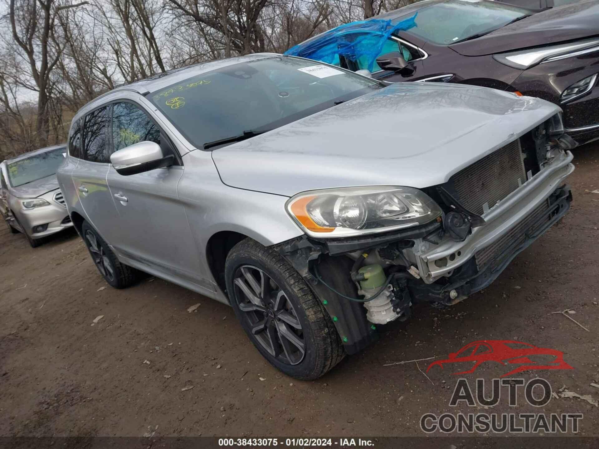 VOLVO XC60 2016 - YV4612RK6G2845762