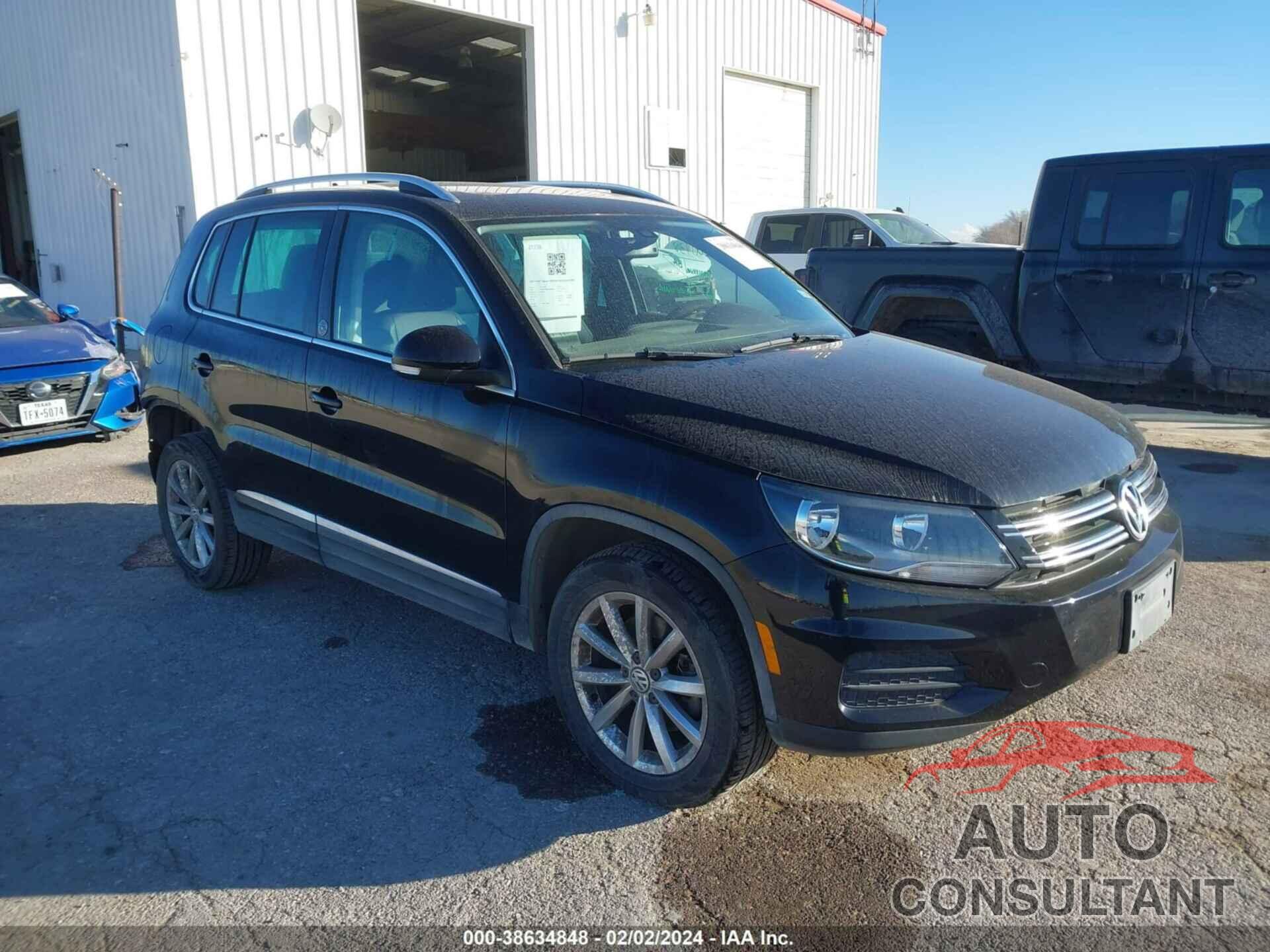 VOLKSWAGEN TIGUAN 2017 - WVGRV7AXXHK006655