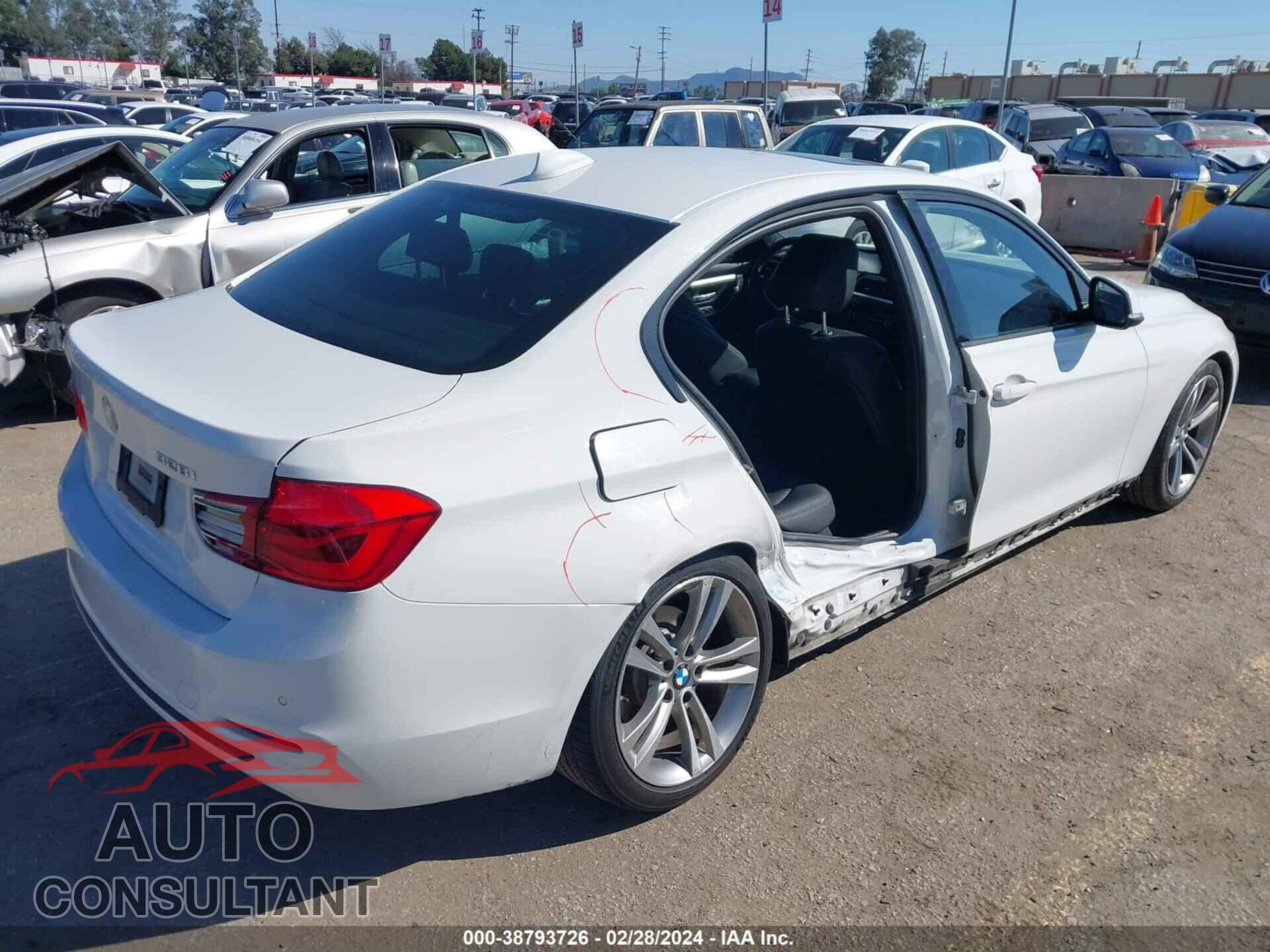 BMW 328I 2016 - WBA8E9G53GNU29802