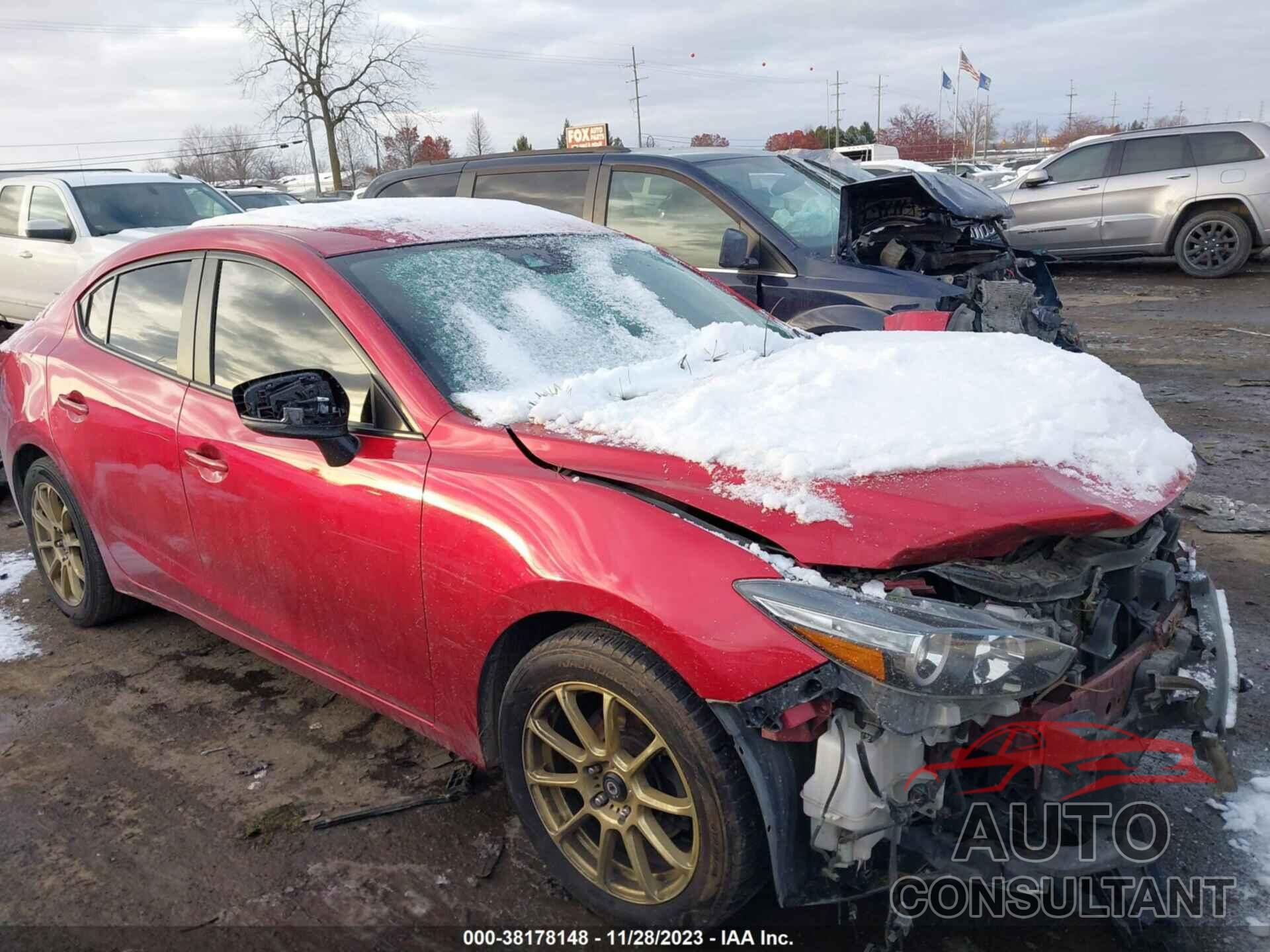 MAZDA MAZDA3 2018 - 3MZBN1V33JM256261