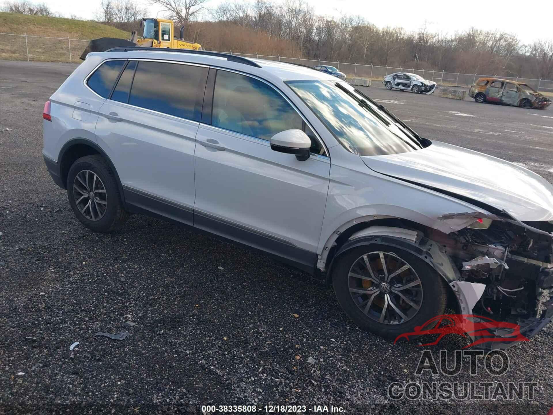 VOLKSWAGEN TIGUAN 2018 - 3VV3B7AX2JM191674