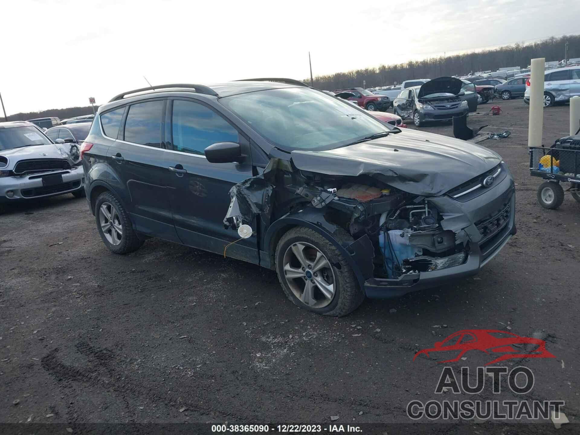 FORD ESCAPE 2016 - 1FMCU9G99GUB00591