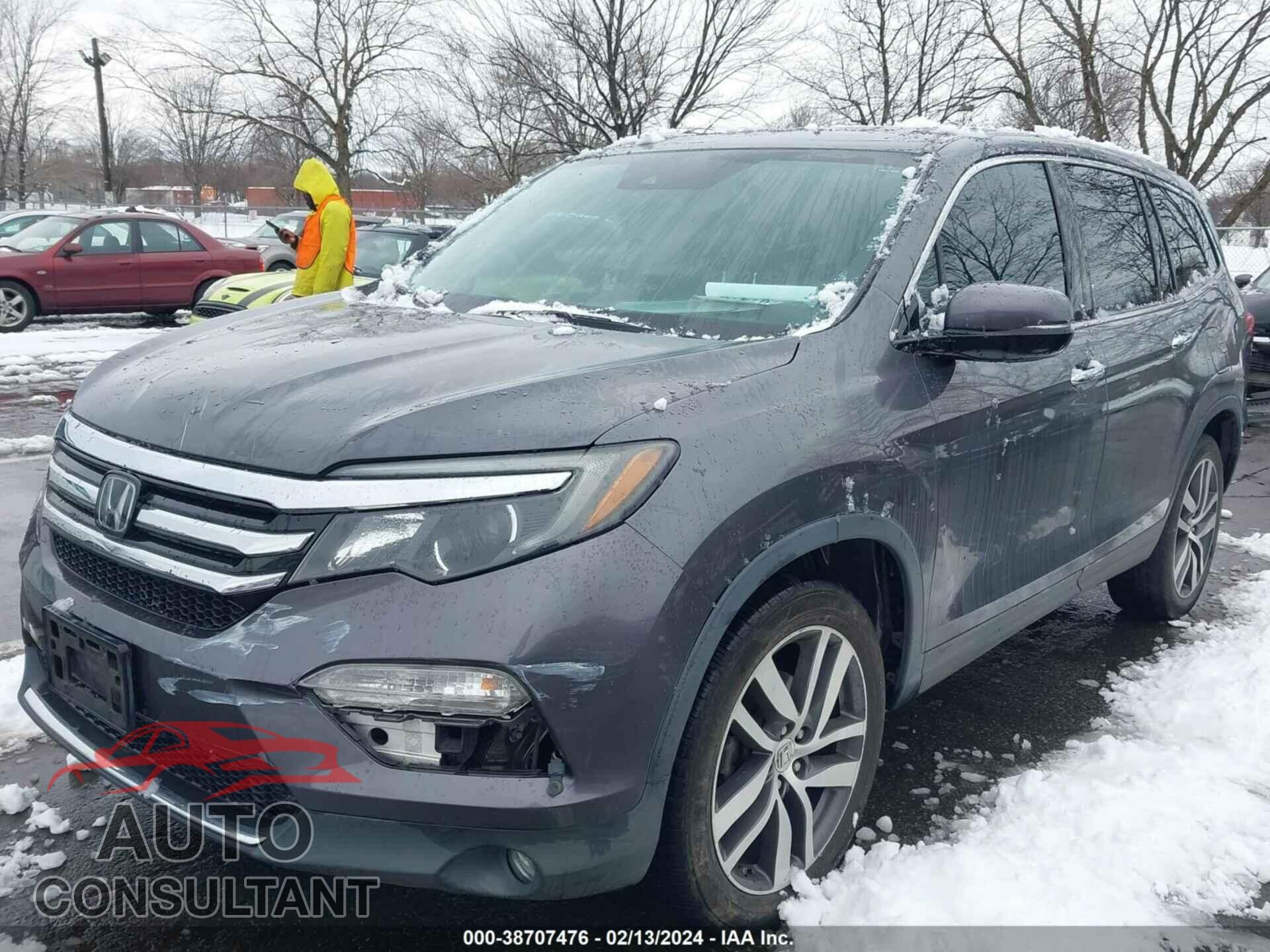 HONDA PILOT 2017 - 5FNYF6H92HB027169