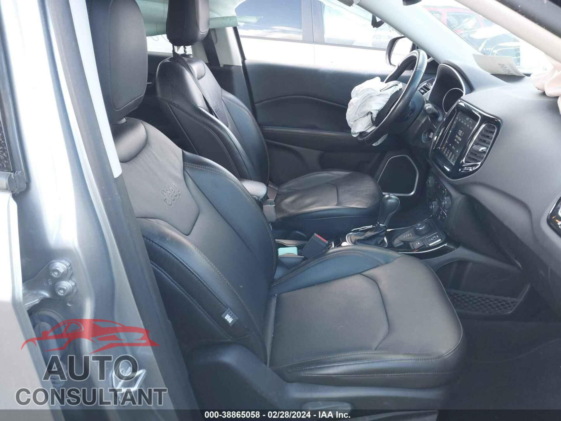 JEEP COMPASS 2020 - 3C4NJDCB9LT240274