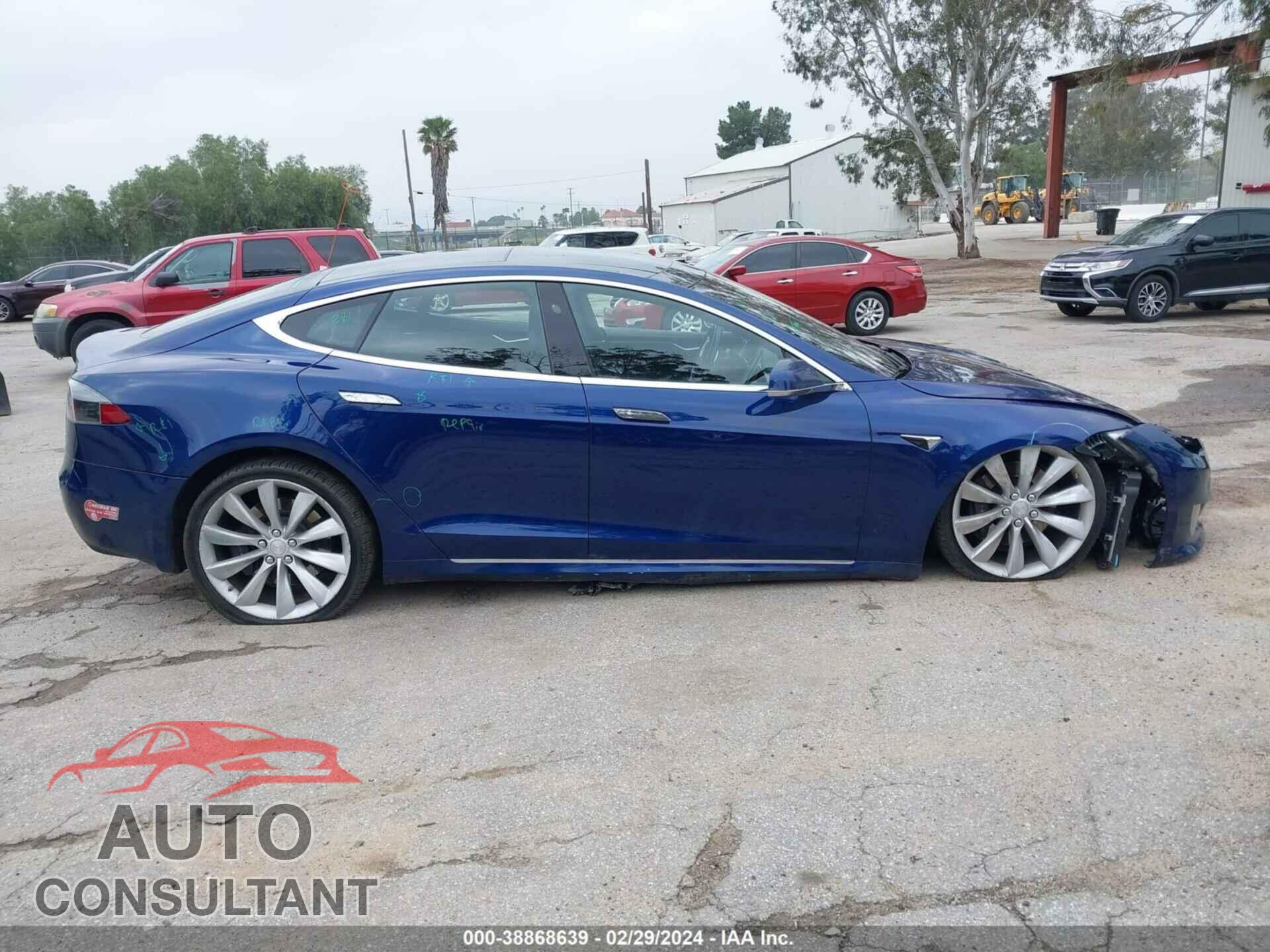 TESLA MODEL S 2017 - 5YJSA1E24HF211026